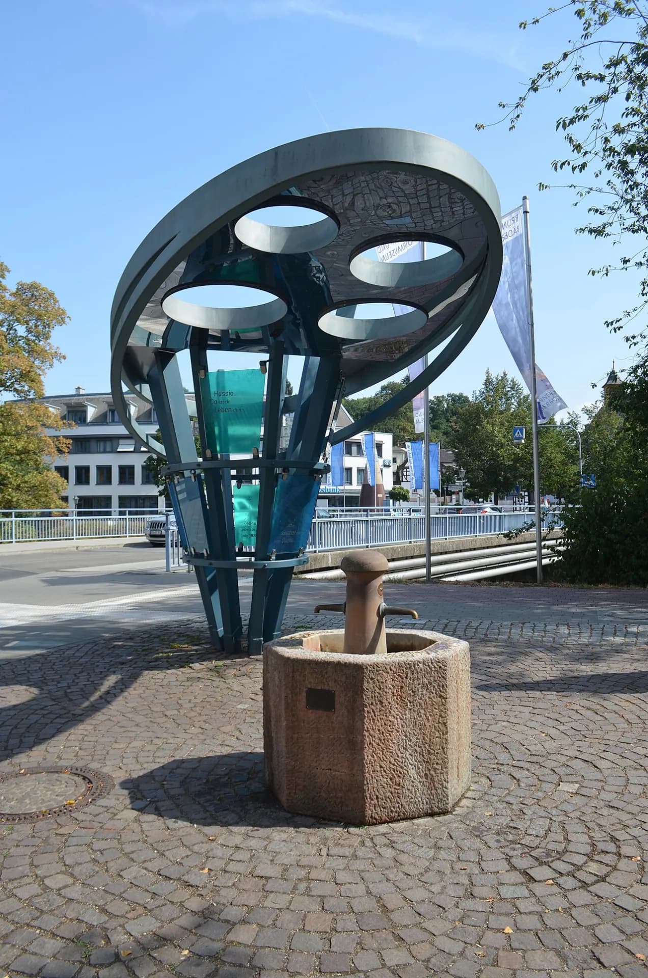 Brunnenskulptur an der Rathausbrücke in Bad Vilbel