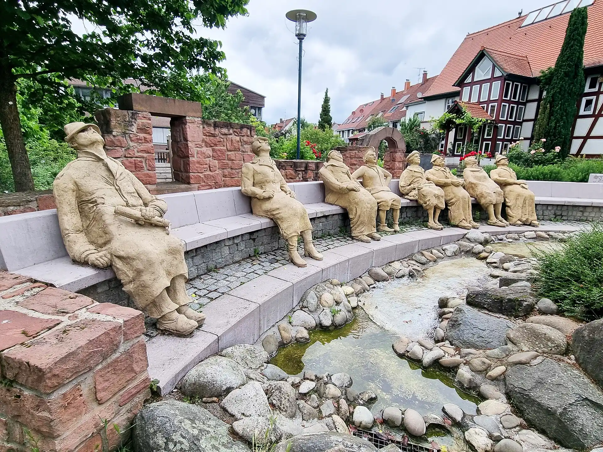 Brunnenanlage Seeheimer Halbkreis in Seeheim-Jugenheim