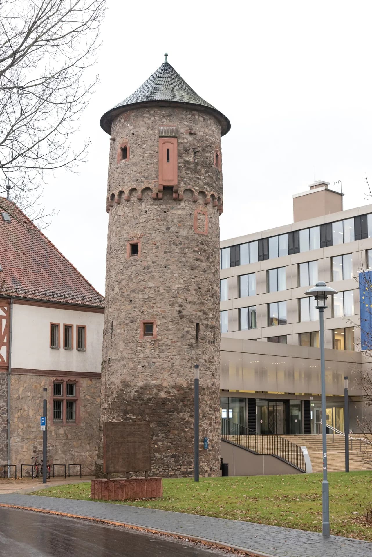 Nordostturm der Burg Dieburg an der Albinistraße