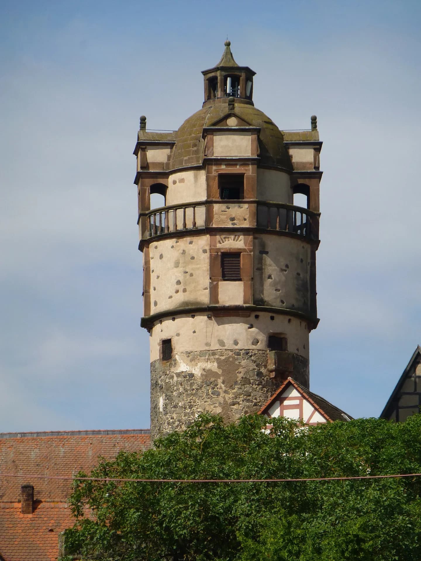 Welsche Haube des Bergfrieds der Burg Ronneburg