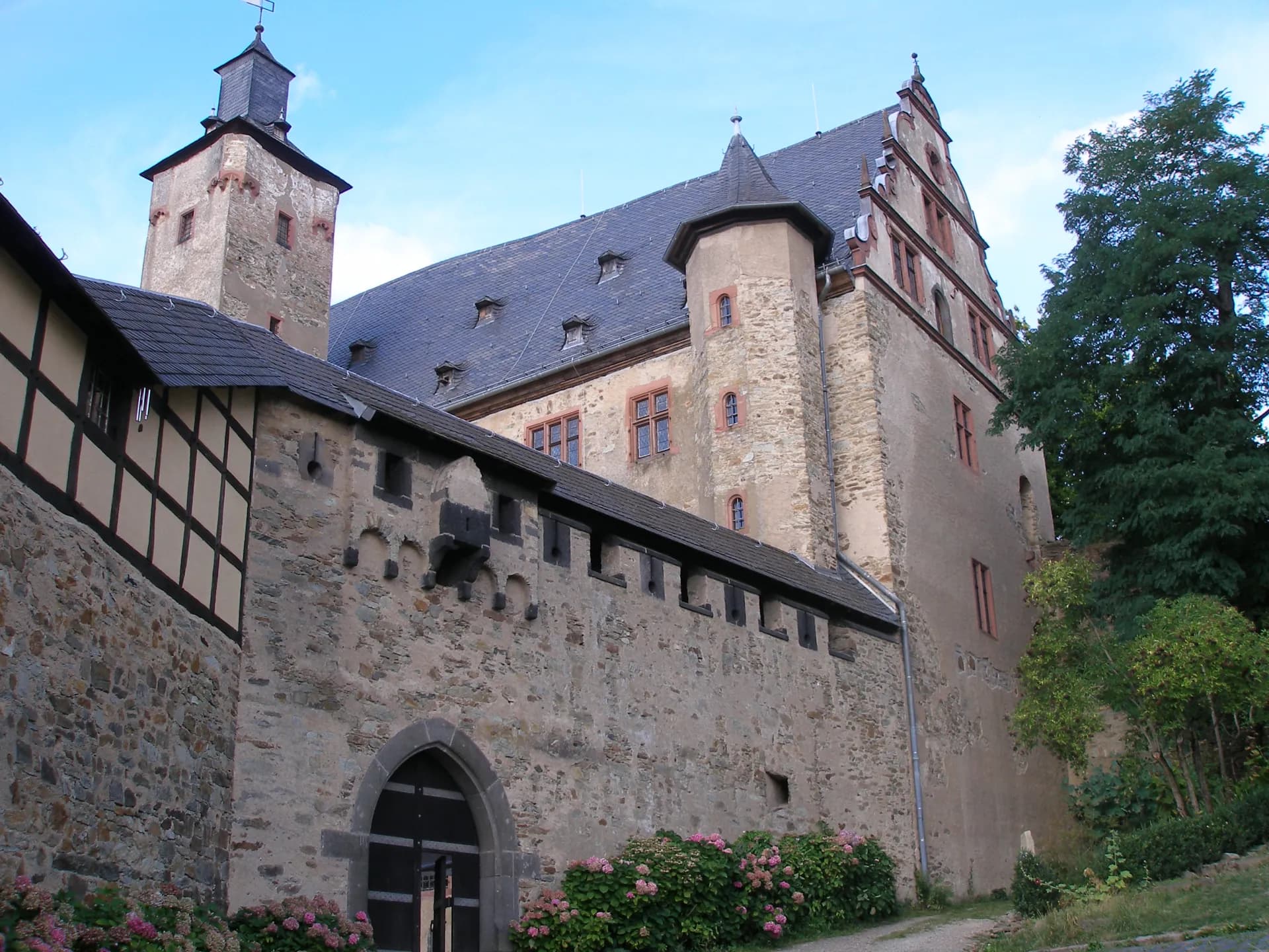 Wehrgang auf der Burg Kronberg