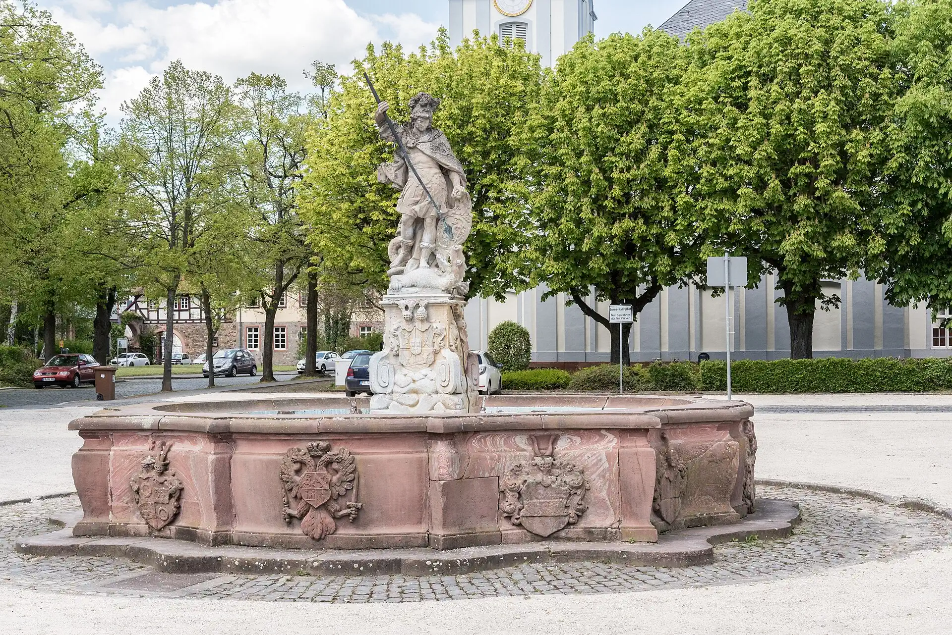 Brunnen auf dem Burggelände in Friedberg (Hessen)