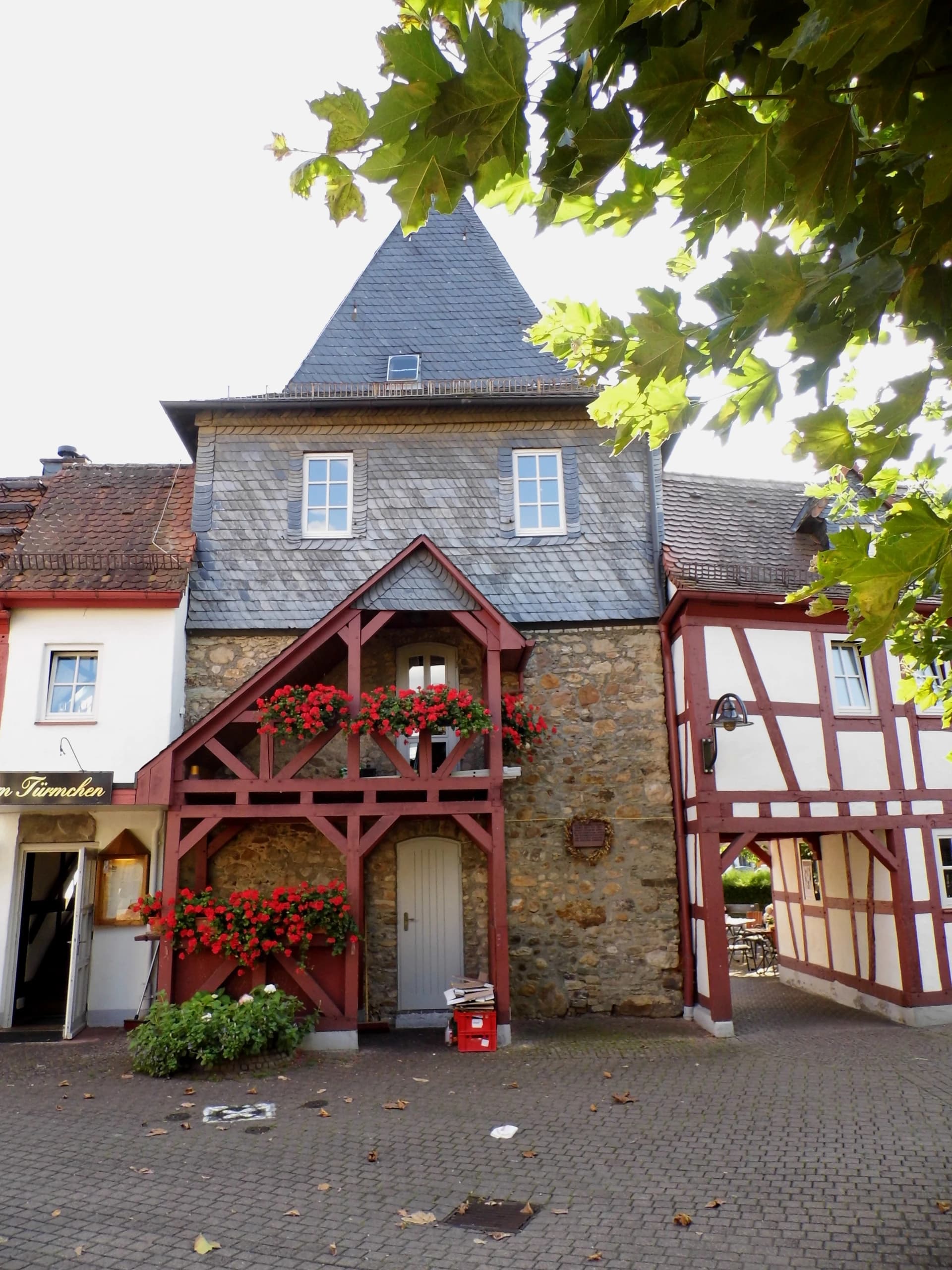 Torbau an der Burggrabenstraße 14 in Hofheim am Taunus
