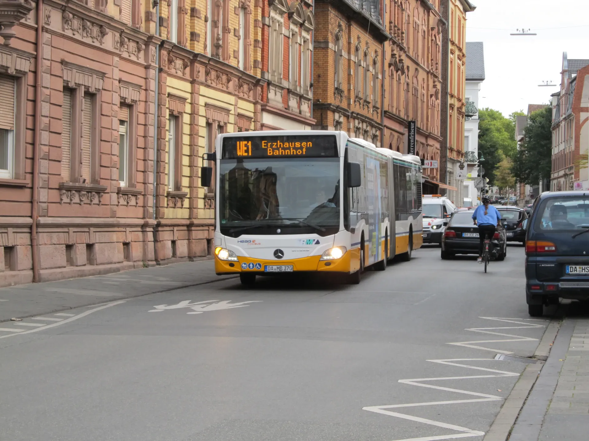 Bus der Linie WE1 Richtung Erzhausen Bahnhof