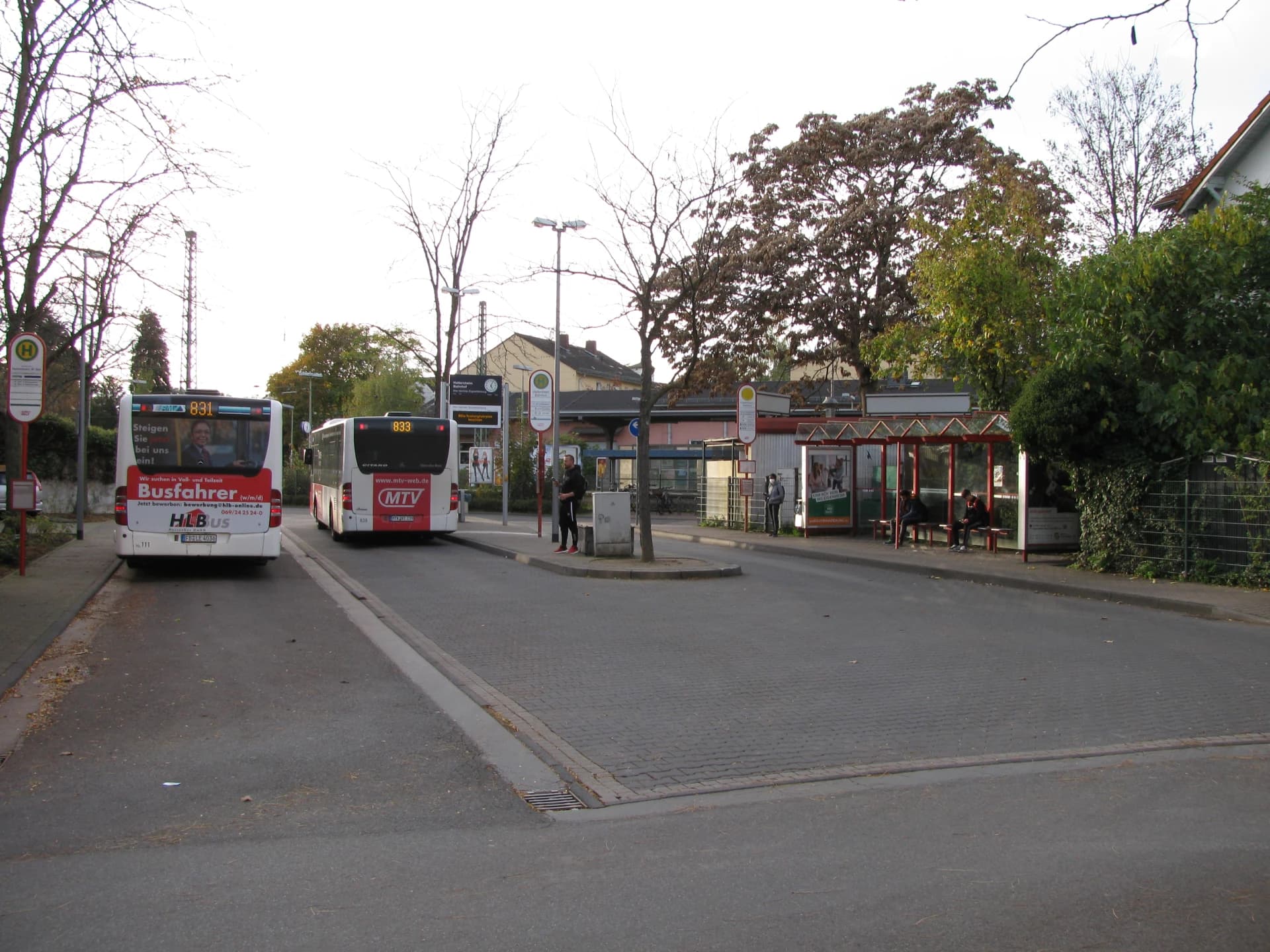 Busbahnhof am Bahnhof Süd in Hattersheim am Main