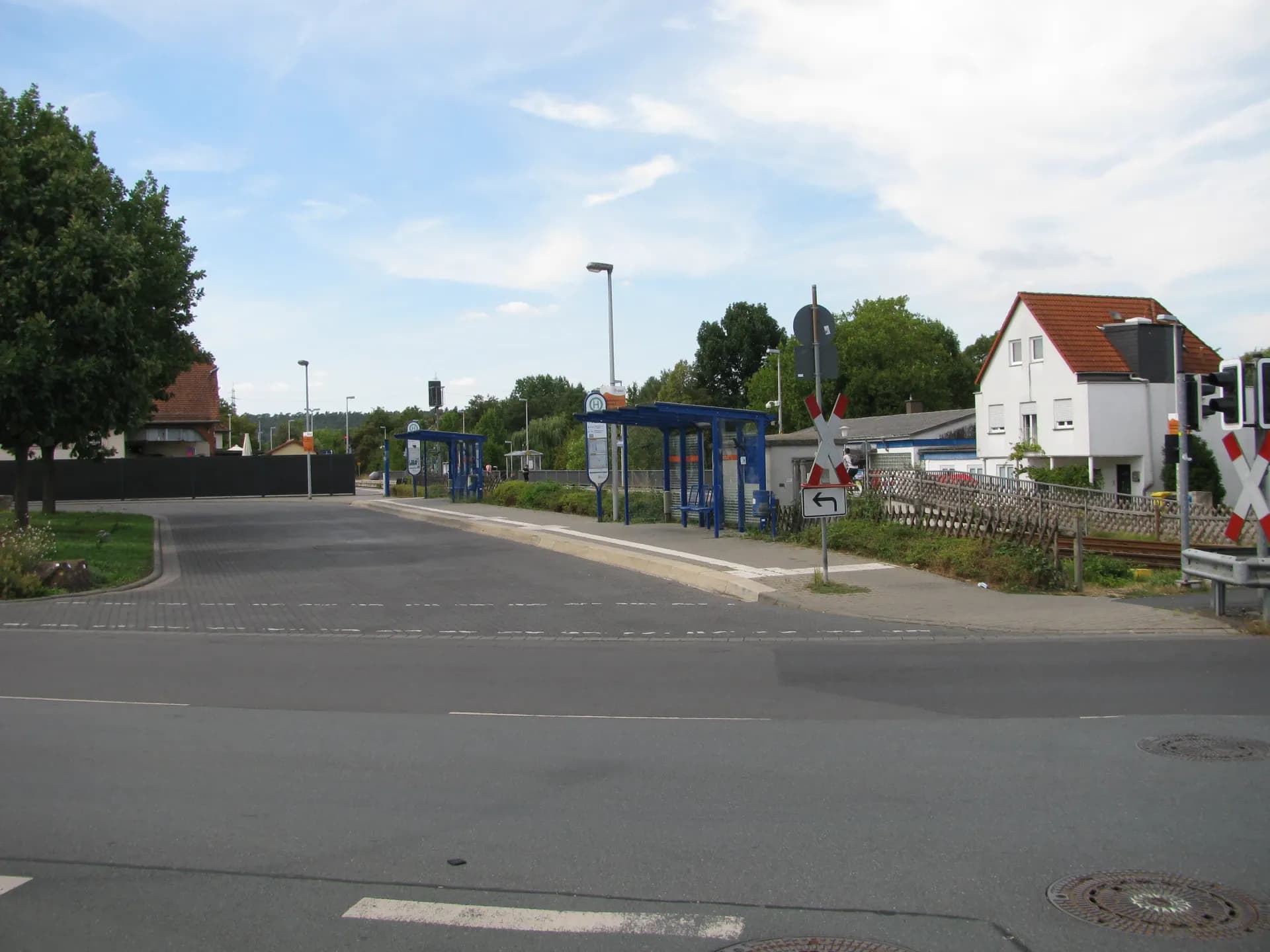 Bushaltestelle am Bahnhof Urberach in Rödermark