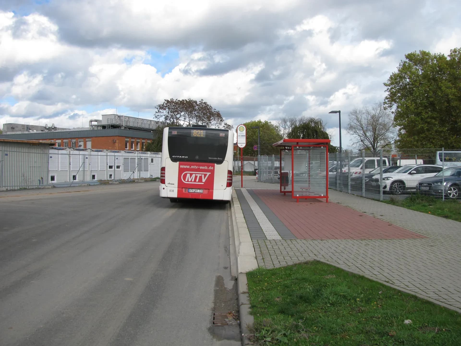 Bushaltestelle Kastengrund in Hattersheim am Main