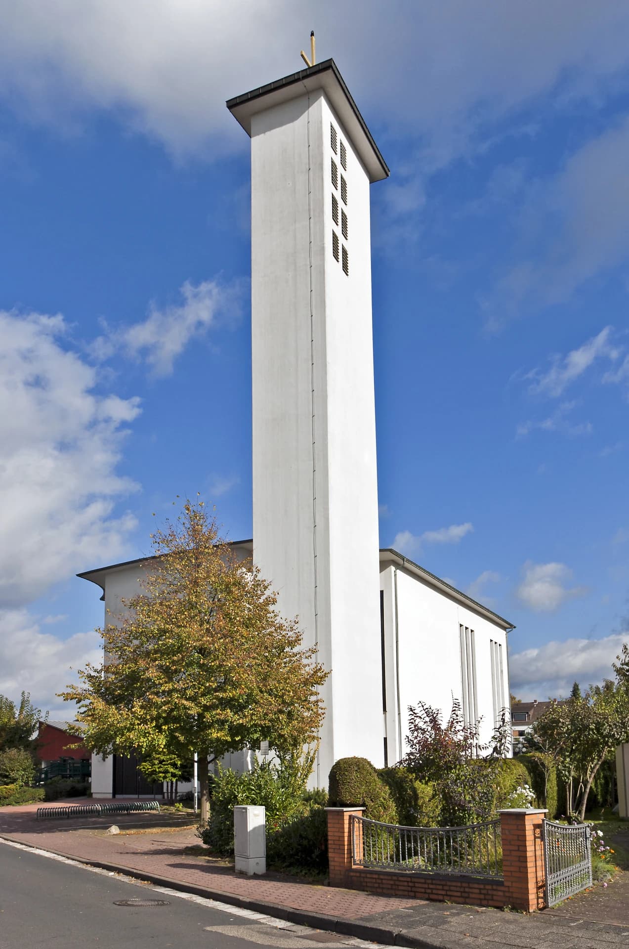 Katholische Christ-König-Kirche im Ortsteil Rückingen in Erlensee