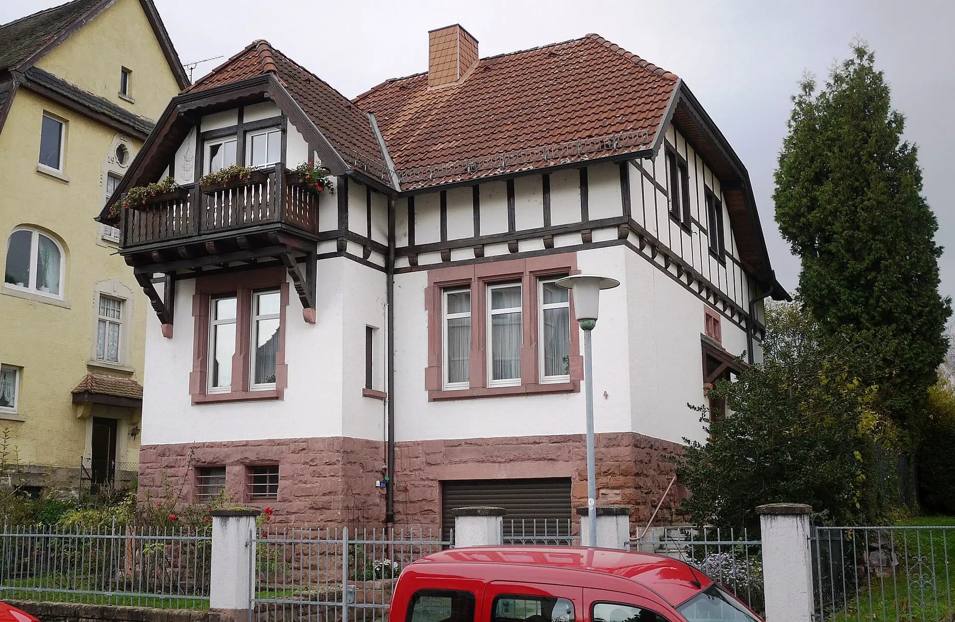 Fachwerkvilla in der Cunibertstraße 4 in Aschaffenburg