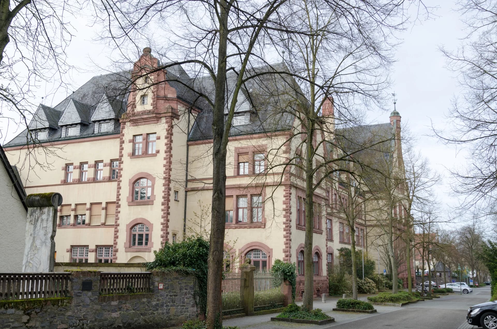 Karl-Theodor-von-Dalberg-Gymnasium in der Grünewaldstraße in Aschaffenburg