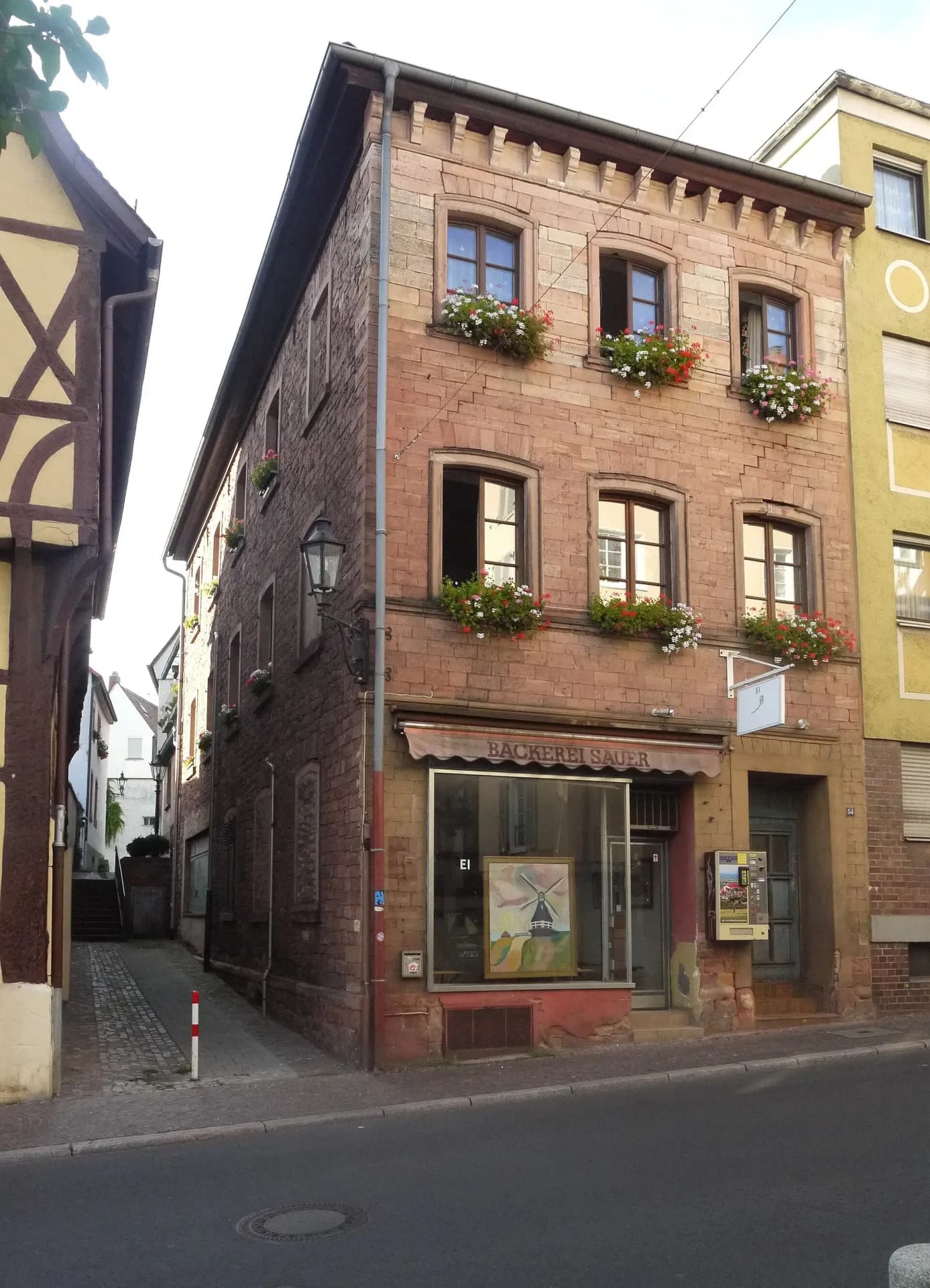 Sandsteinhaus in der Dalbergstraße 54 in Aschaffenburg