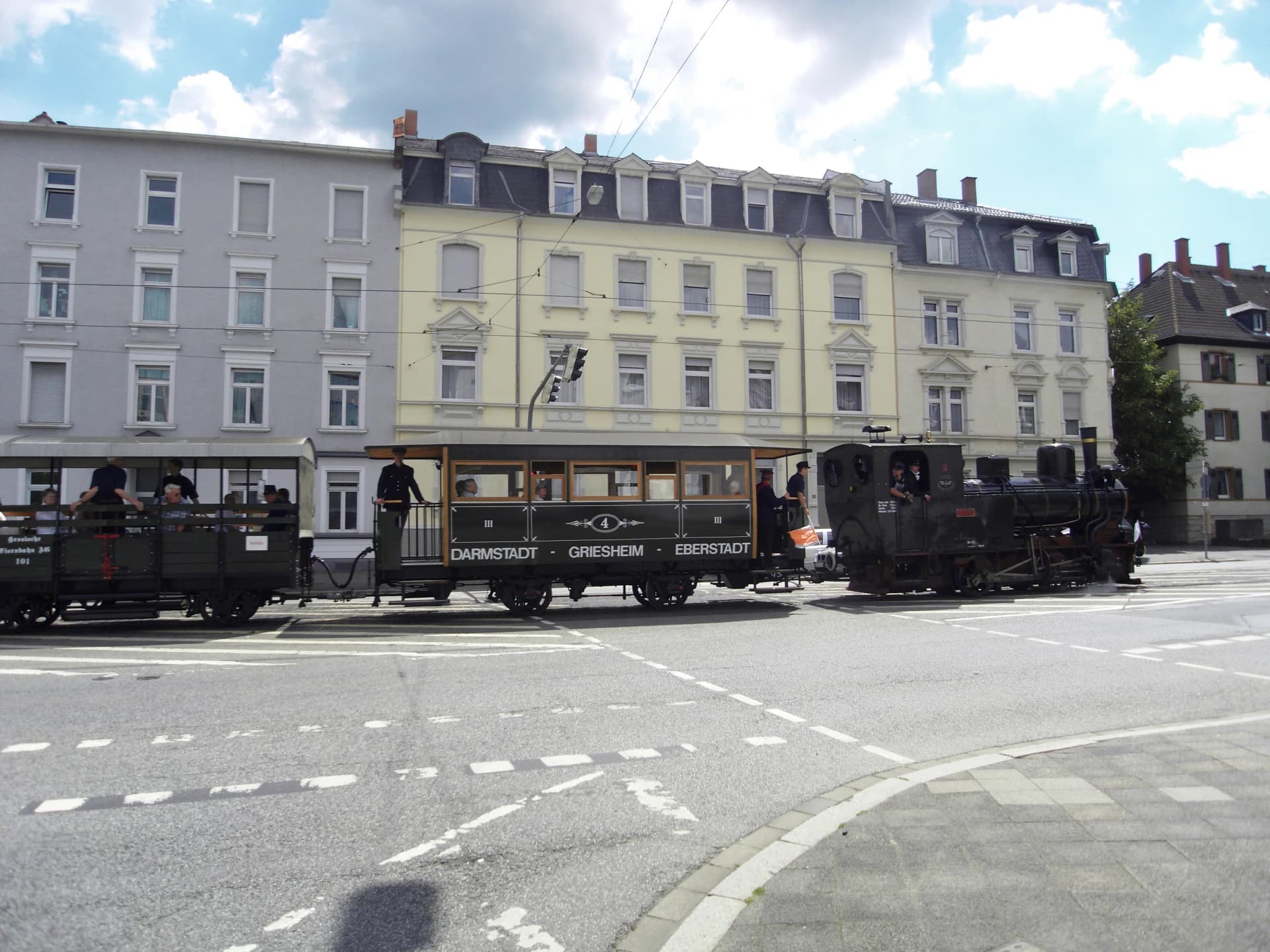 Historische Dampfstraßenbahn in der Frankfurter Straße in Darmstadt