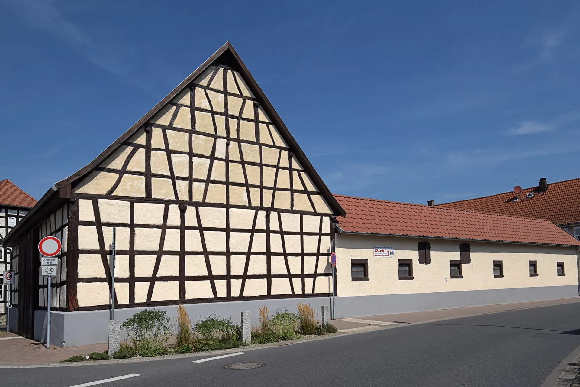 Fachwerkgiebel in der Darmstädter Straße 8 in Eschollbrücken in Pfungstadt