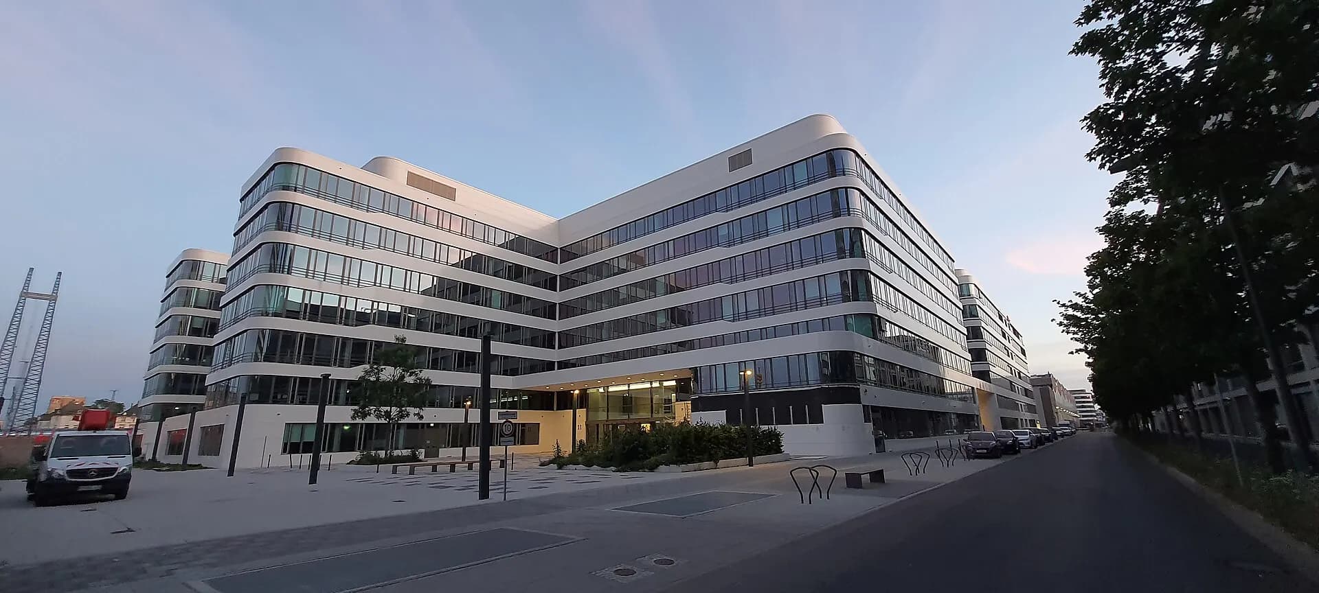 Zentrale der DB Netz im Frankfurter Gallus