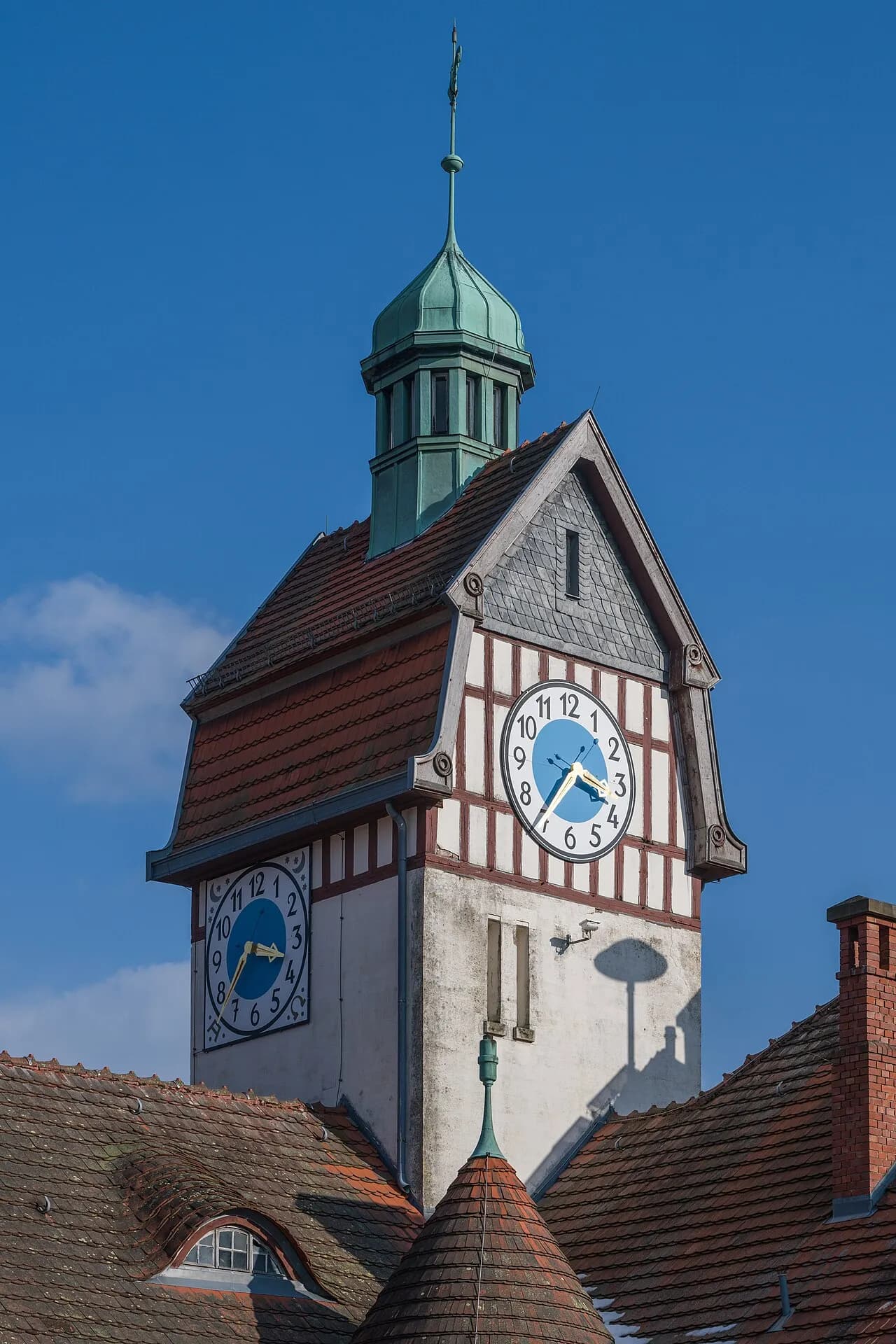 Uhrturm am Debusweg 3 in Königstein im Taunus