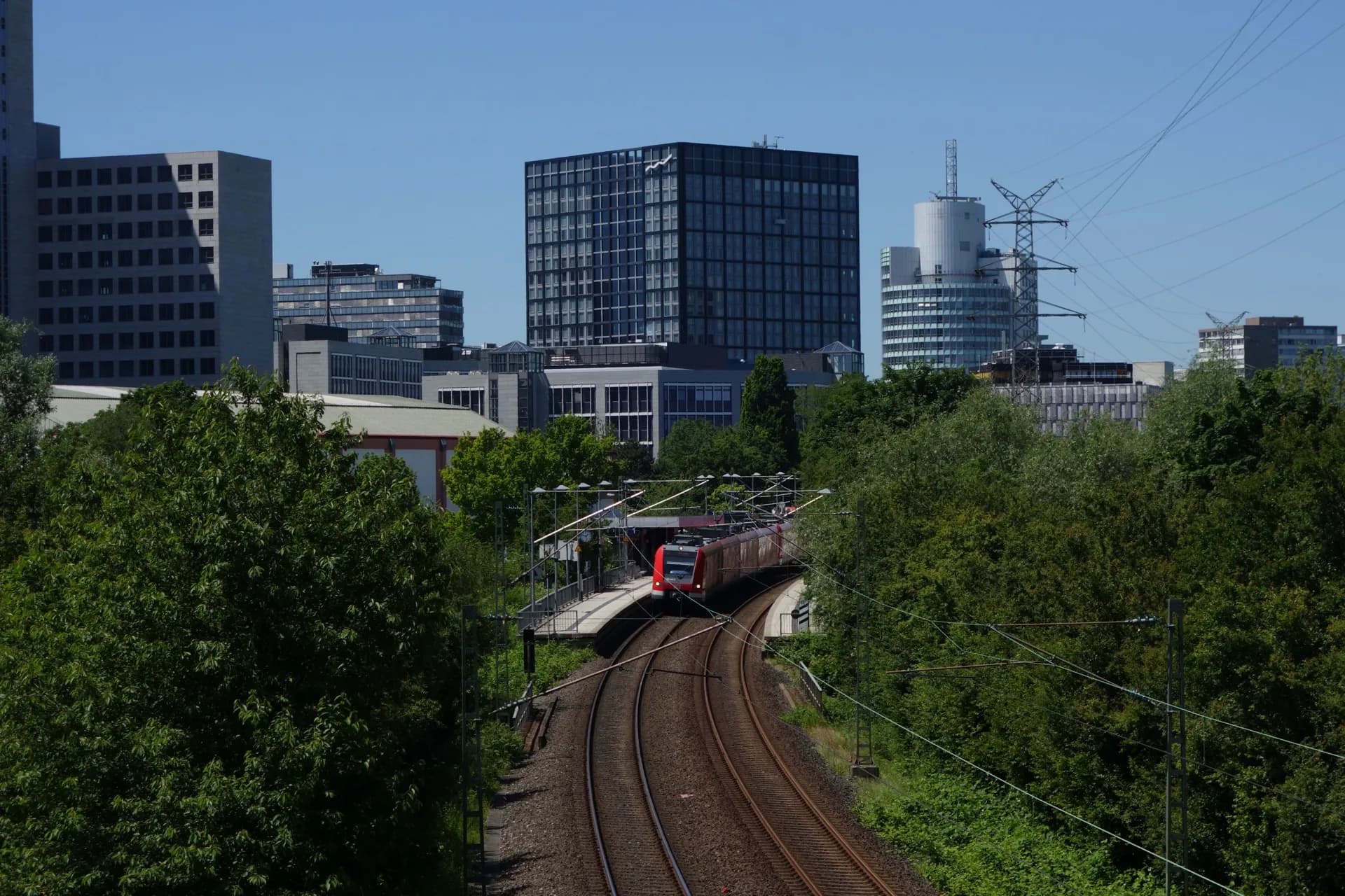 Eschborn Süd mit Deutsche Börse The Cube