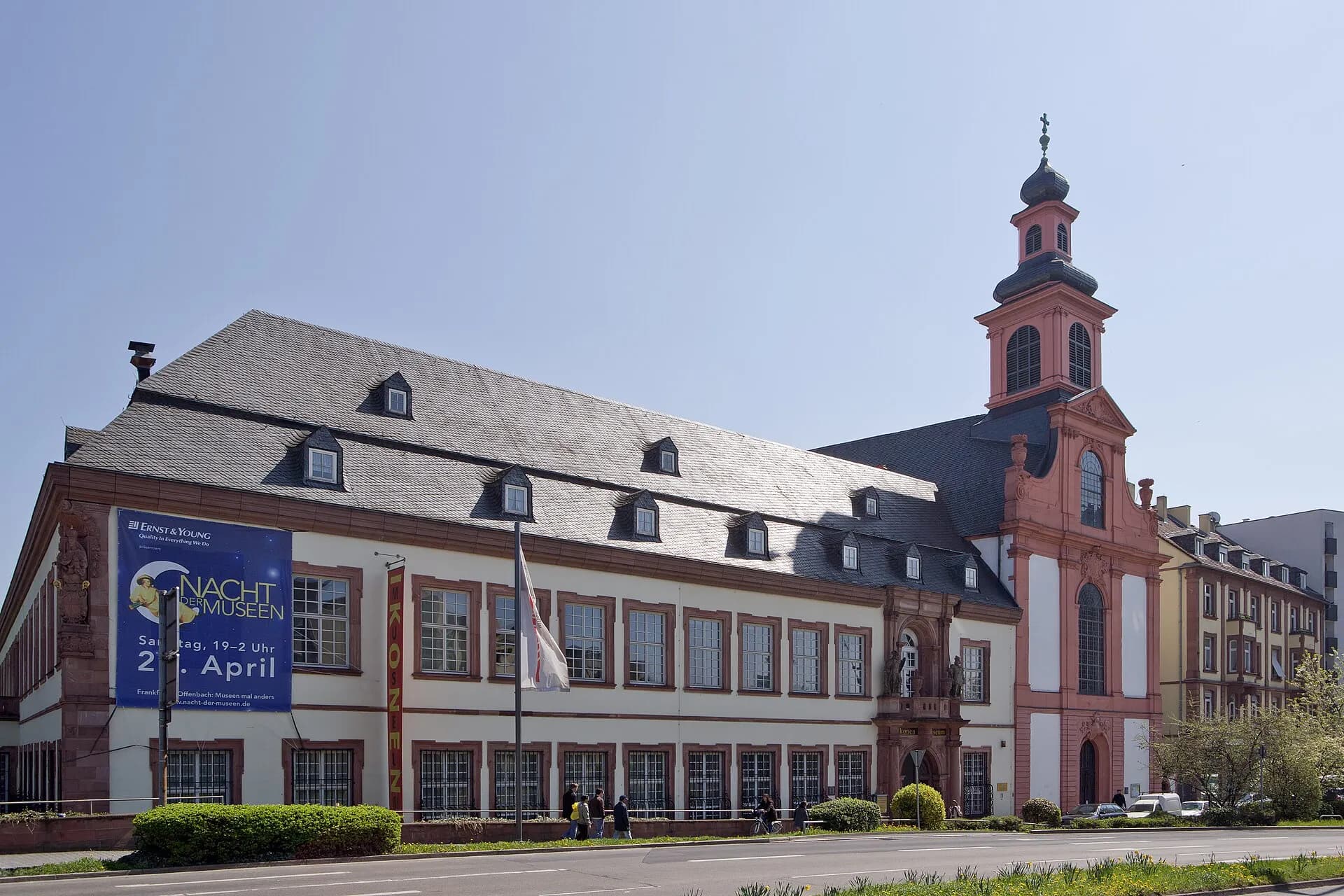 Deutschordenskirche und Deutschordenshaus in Frankfurt Sachsenhausen