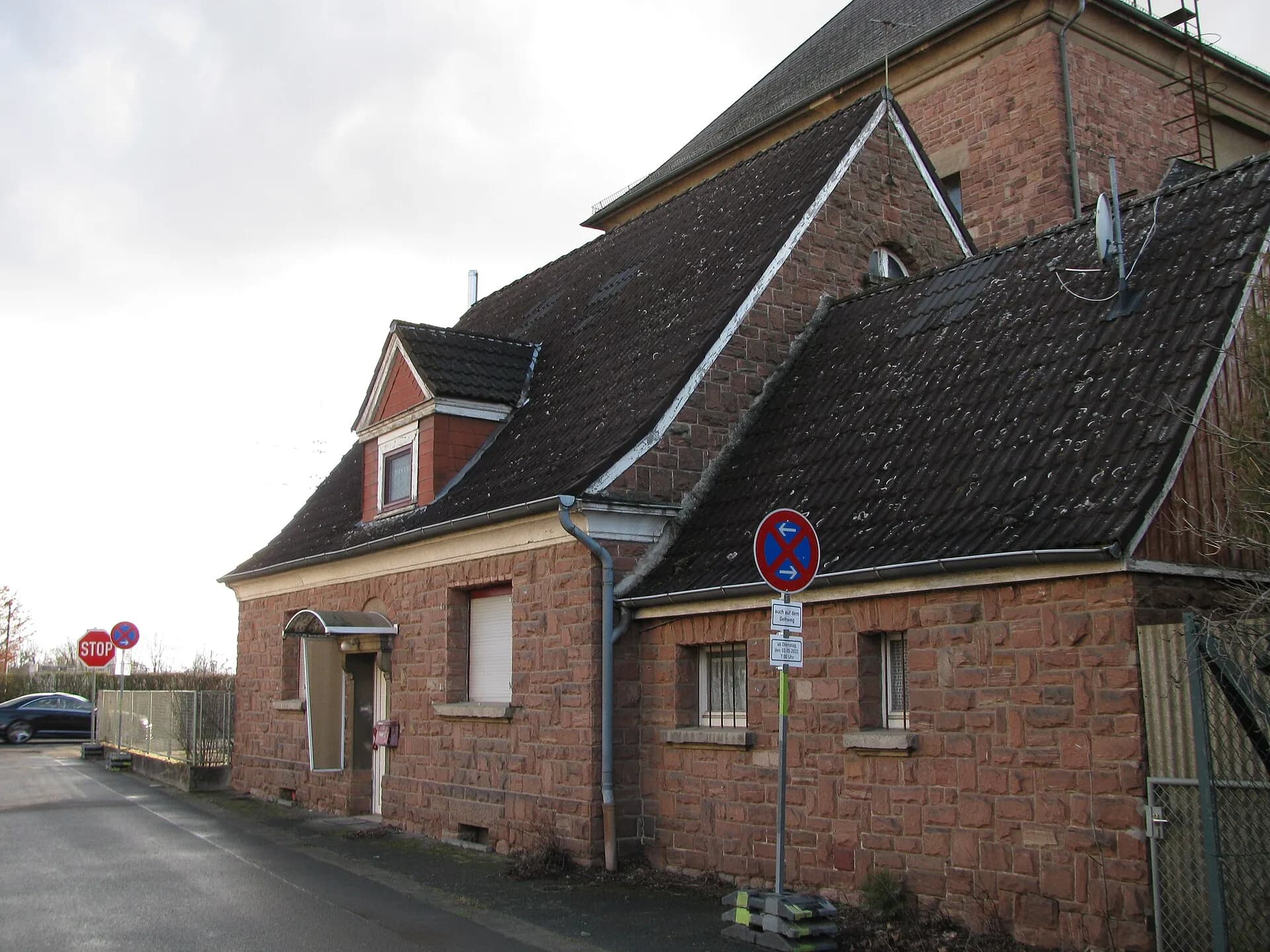 Sandsteinhaus Auf der Burg 1 in Maintal-Dörnigheim