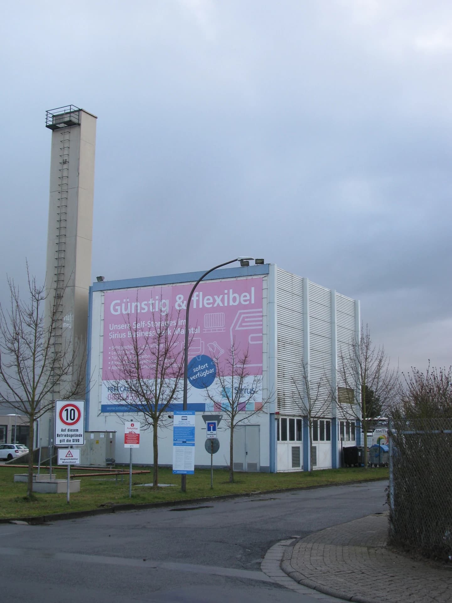 Gewerbegebäude an der Honeywellstraße in Maintal-Dörnigheim