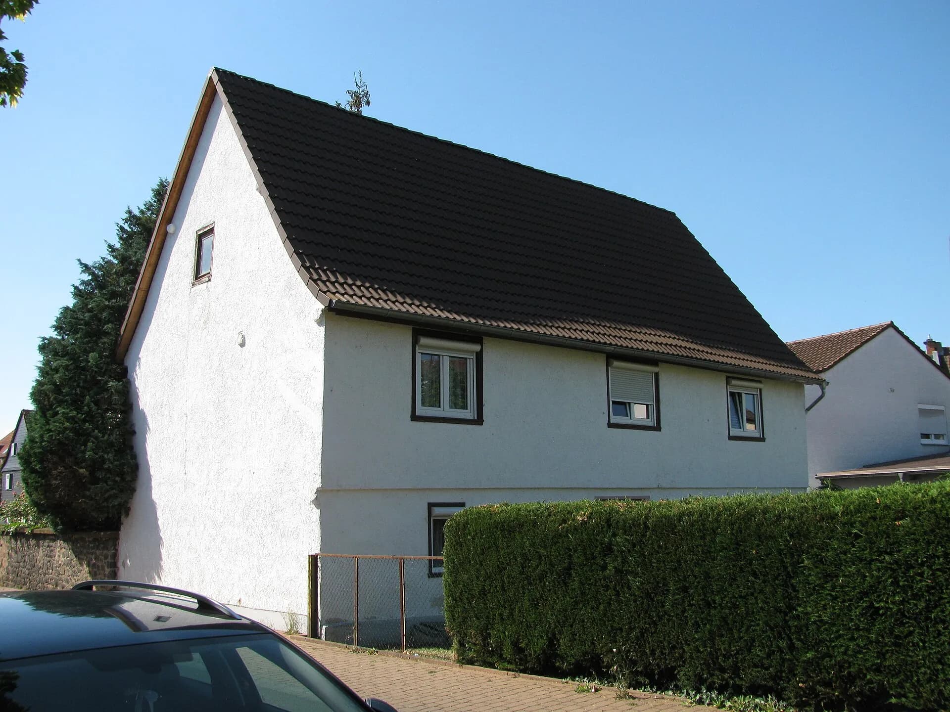 Giebelseite eines Wohnhauses an der Wingertstraße in Maintal-Dörnigheim