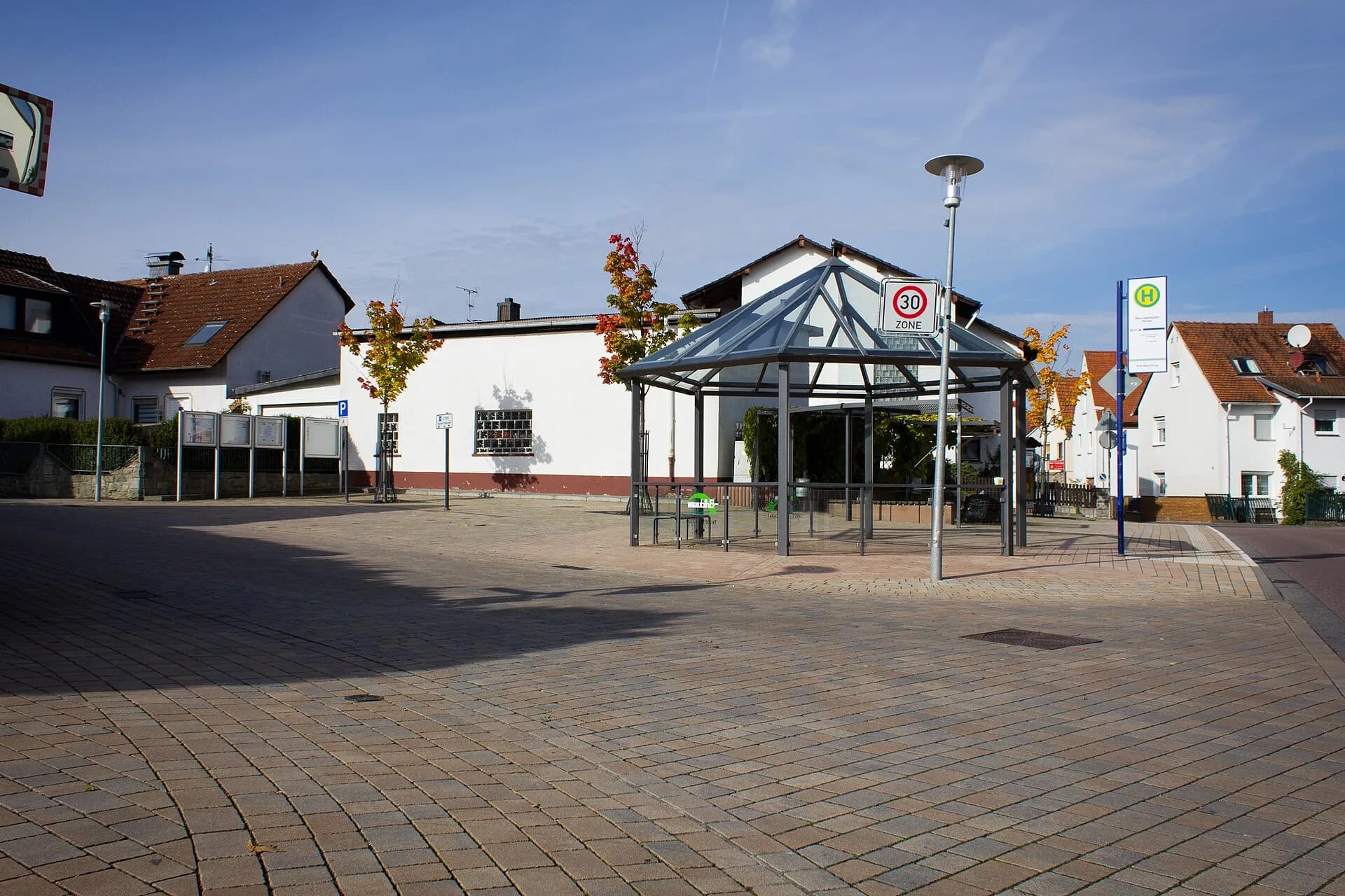 Dorfplatz im Ortsteil Oberrodenbach in Rodenbach
