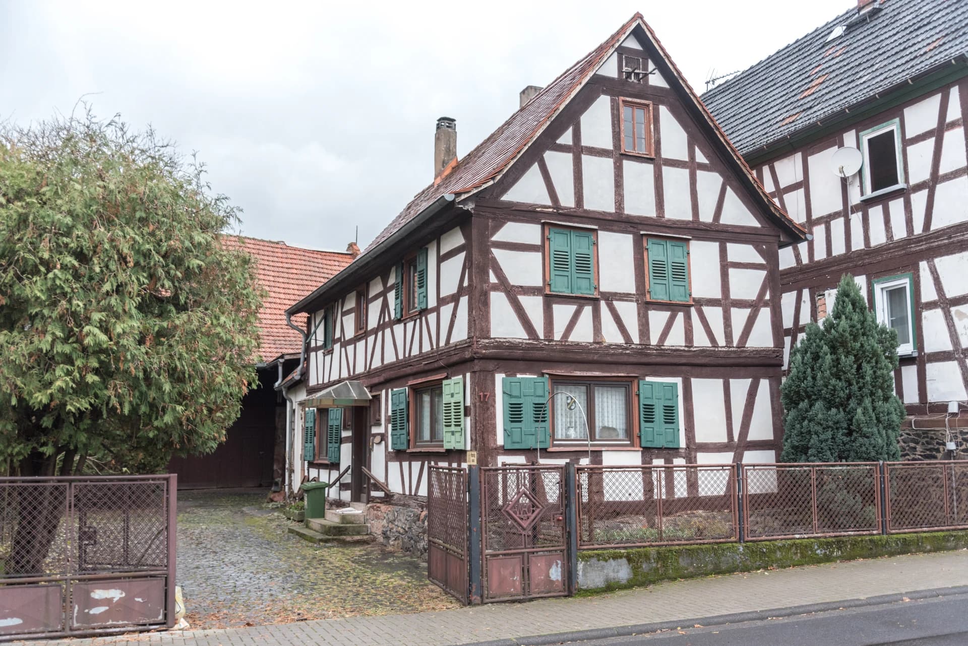 Fachwerkhof an der Hauptstraße 17 in Büdingen-Düdelsheim