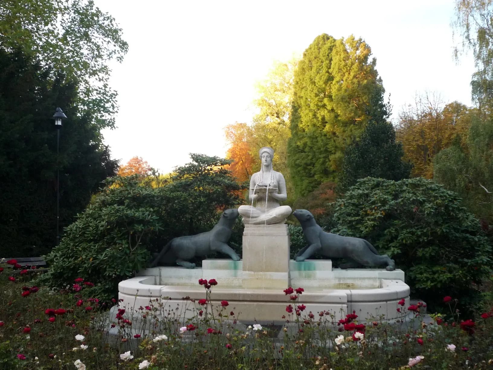 Durstbrunnen im Park in Bad Homburg