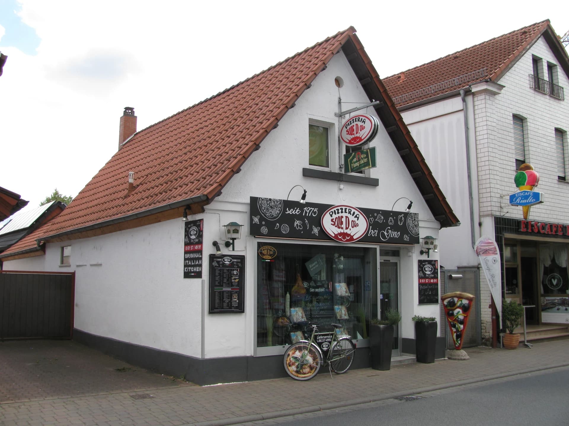 Geschäftshaus in der Eberstädter Straße 43 in Pfungstadt