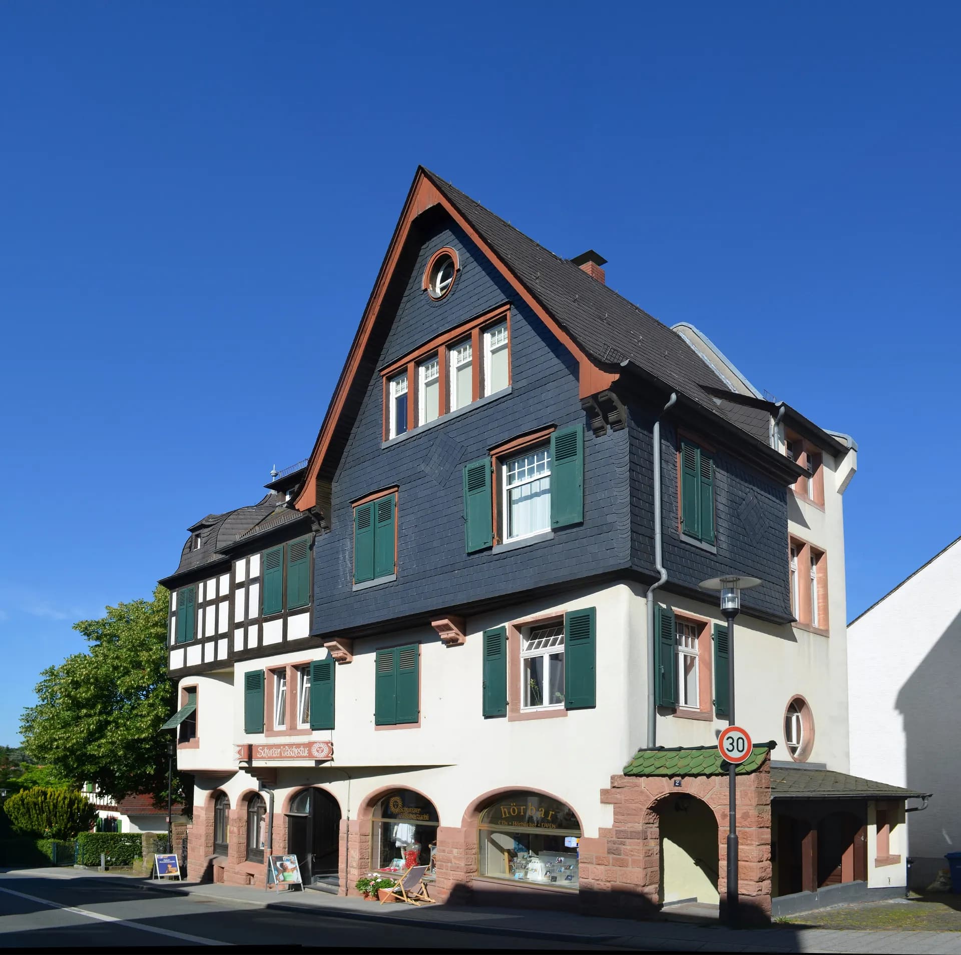 Fachwerk-Eckhaus Bleichstraße 2 in Kronberg im Taunus