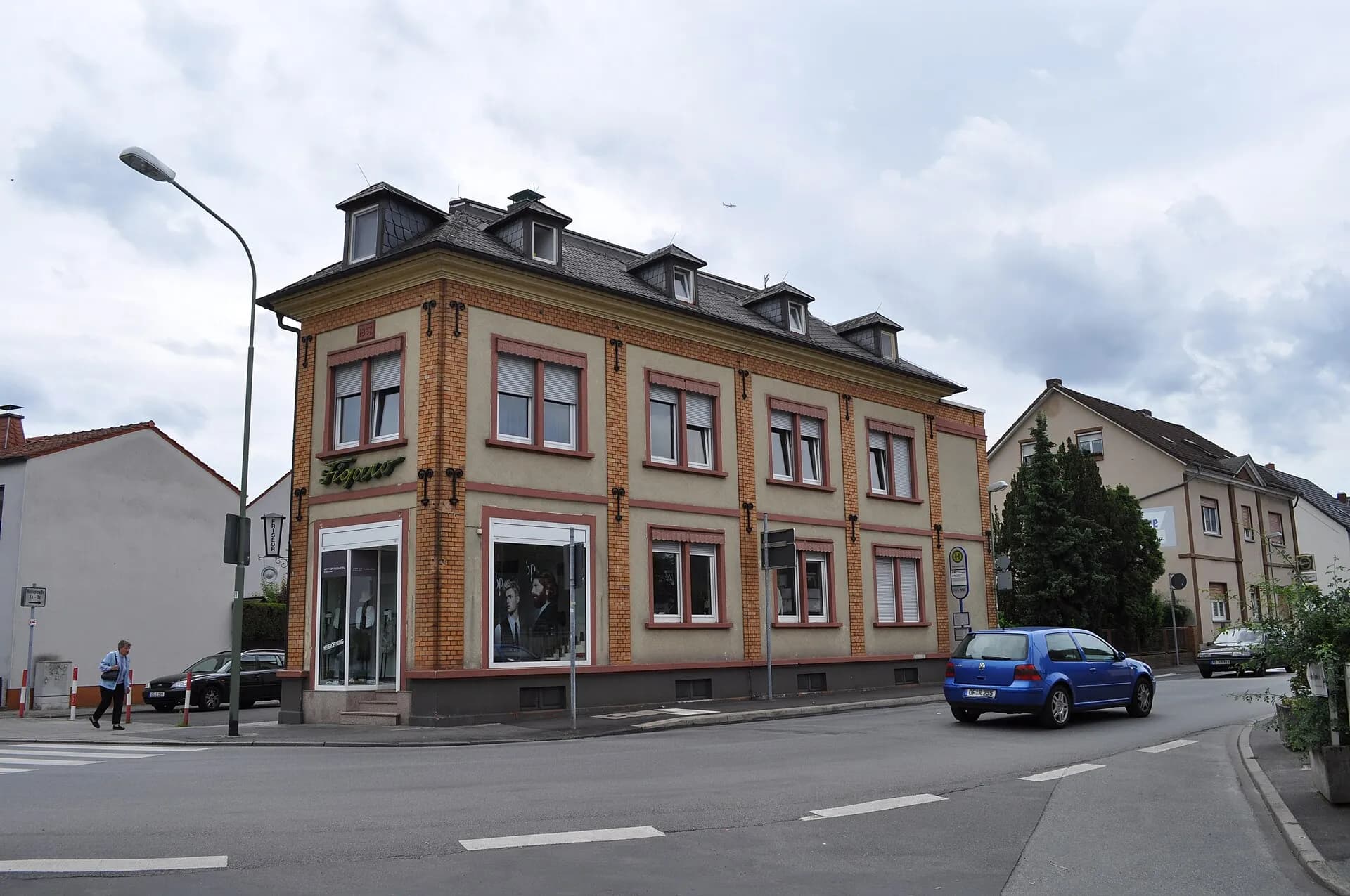 Eckhaus Bürgeler Straße 2 in Offenbach-Rumpenheim