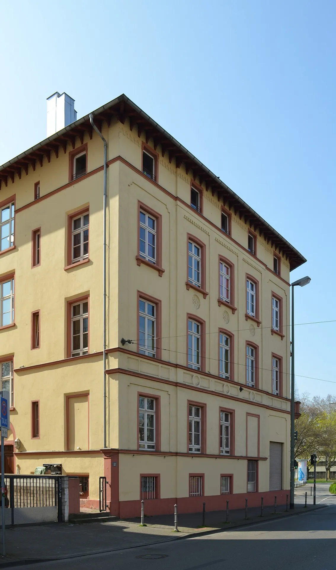 Eckhaus an der Hanauer Landstraße im Frankfurter Ostend