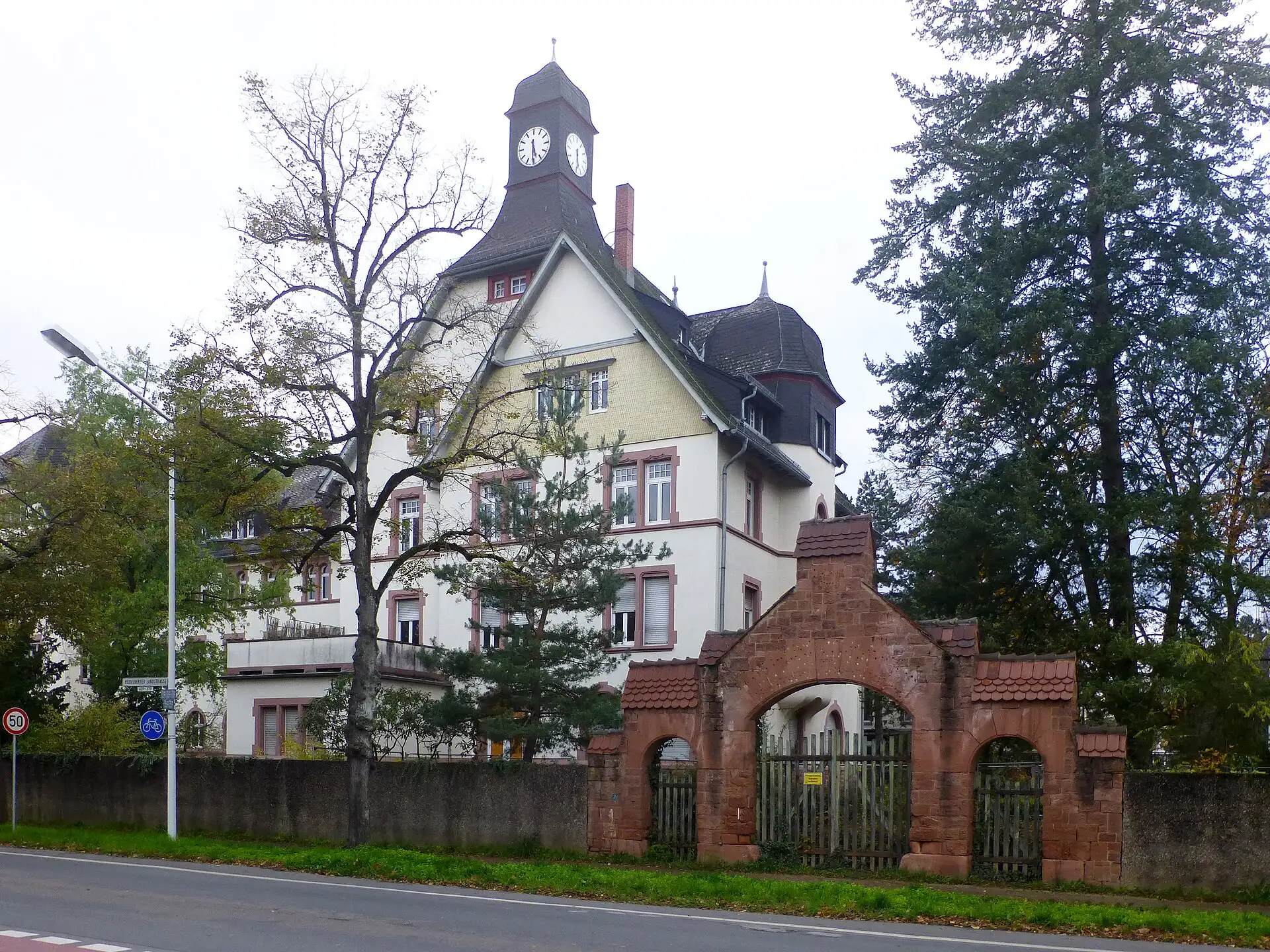 Ehemalige Provinzialpflegeanstalt in Darmstadt-Eberstadt
