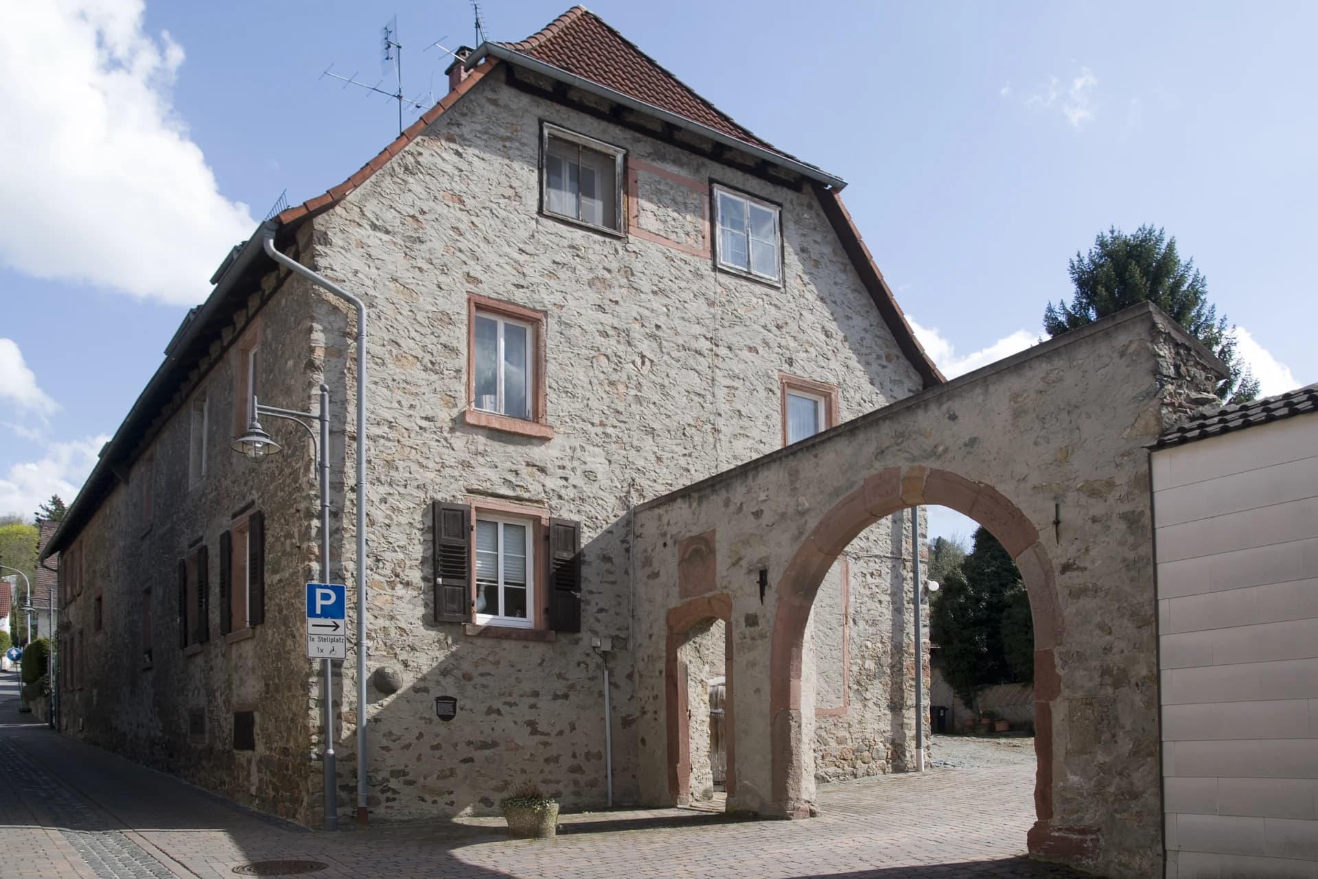 Ehemaliger Erbachischer Hof in der Mühltalstraße in Seeheim-Jugenheim