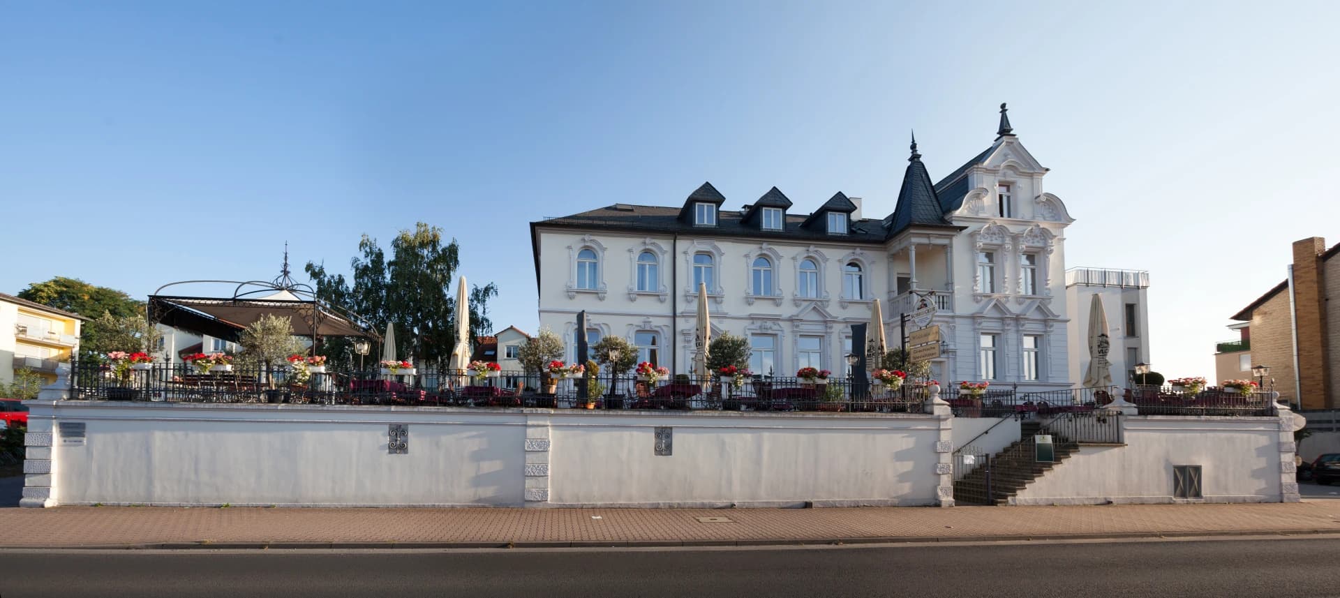 Ehemaliges Offizierskasino an der Wilhelm-Leuschner-Straße in Griesheim
