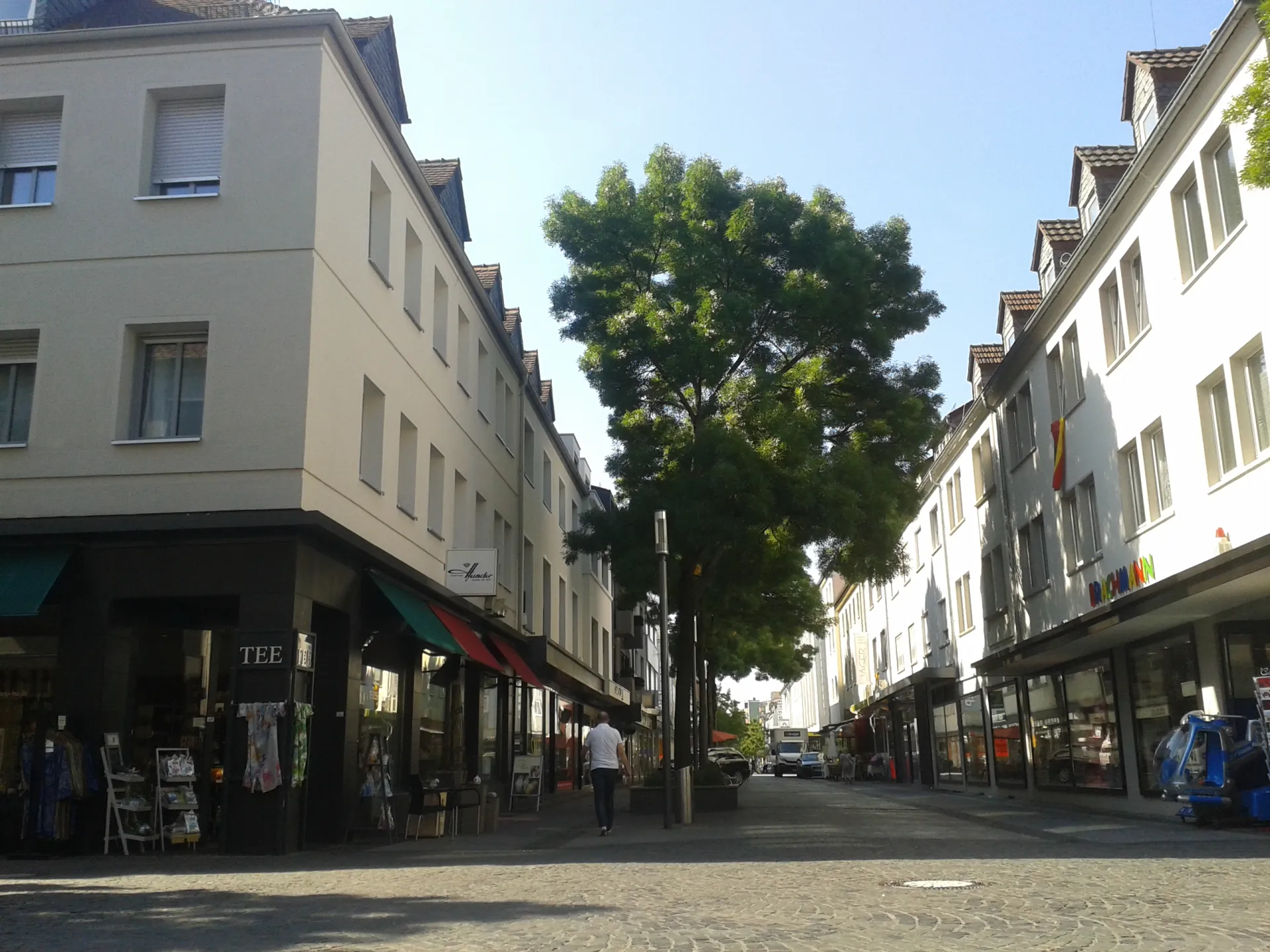 Einkaufsstraße in der Innenstadt von Hanau