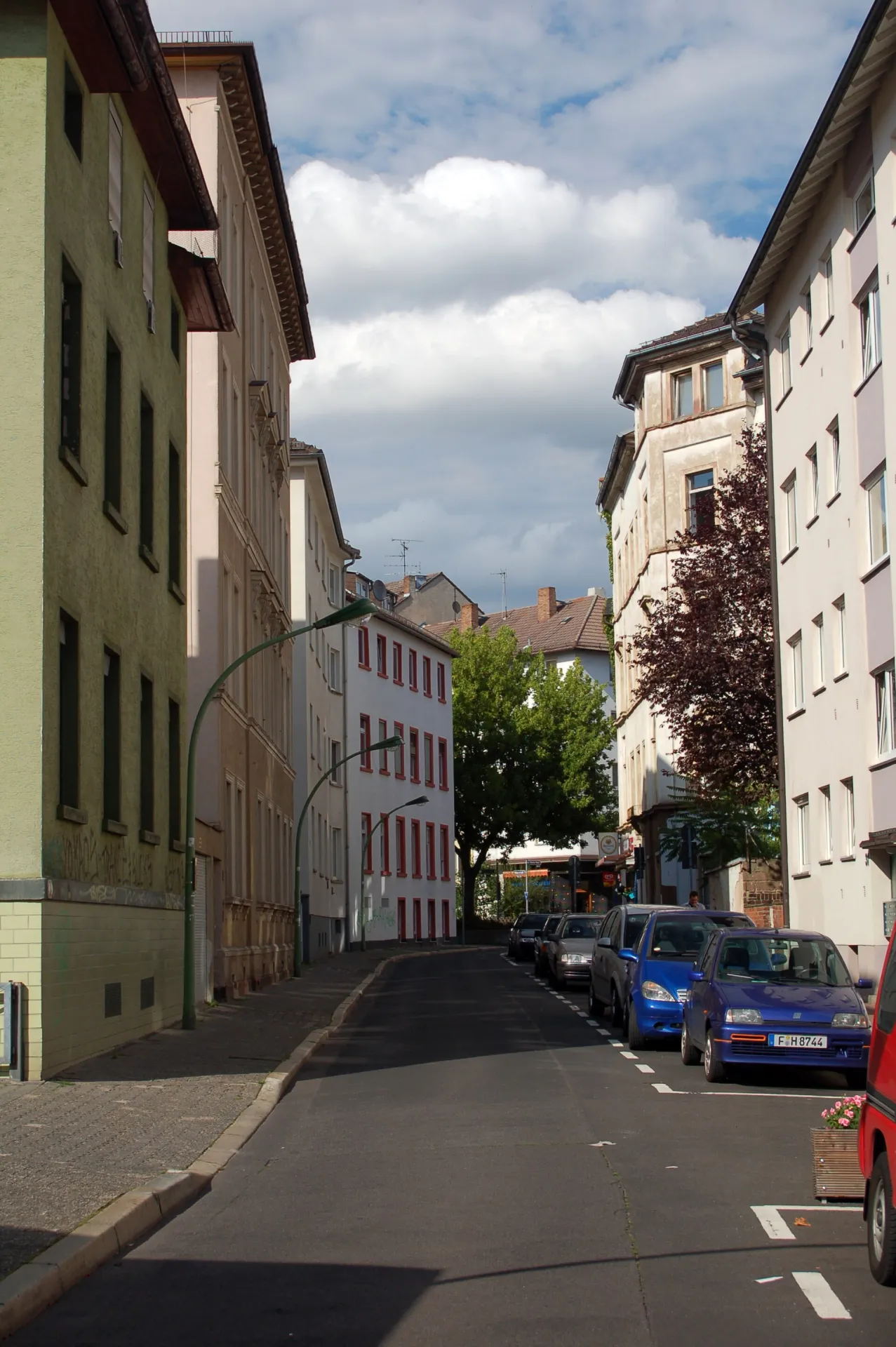 Straßenzug an der Eisernen Hand im Frankfurter Nordend