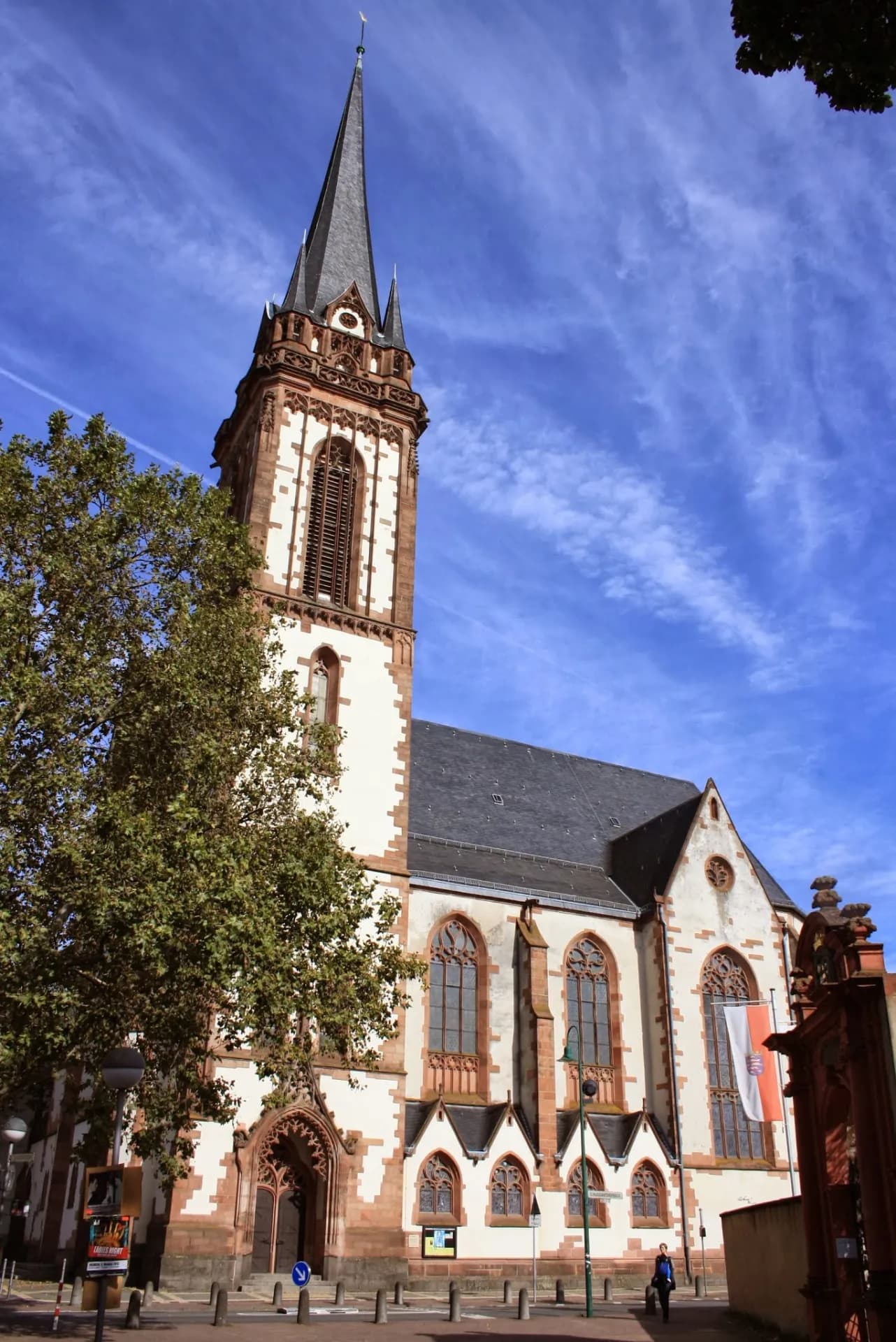 Westseite der Elisabethkirche in Darmstadt