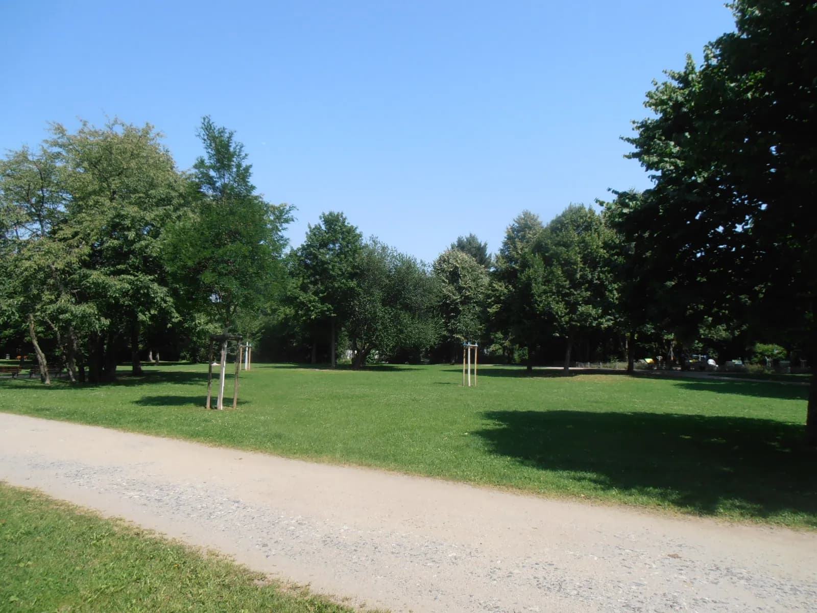 Elli-Lucht-Park in Frankfurt Niederrad