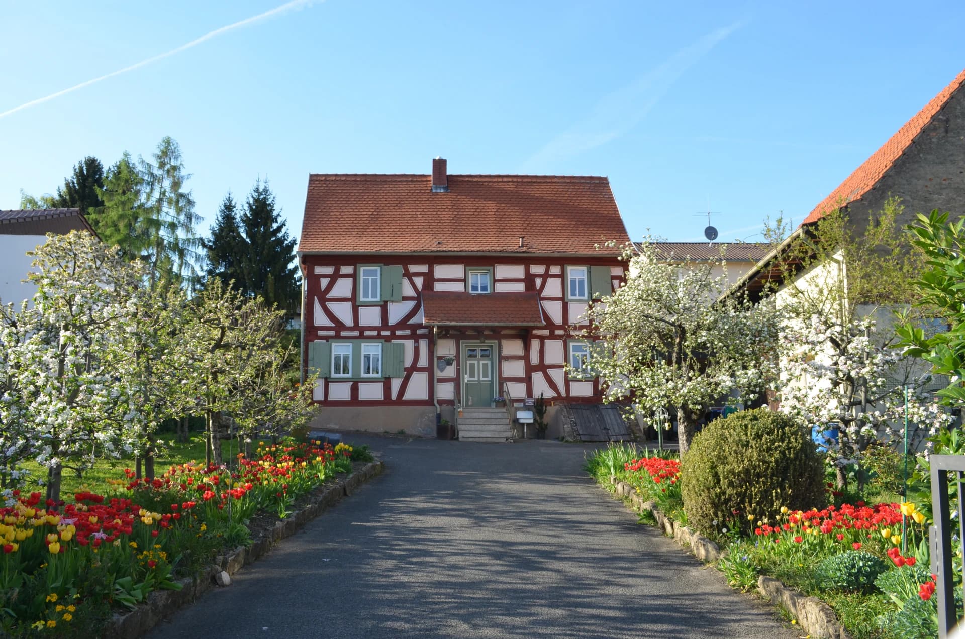 Fachwerkhof in der Riedstraße in Frankfurt Bergen-Enkheim
