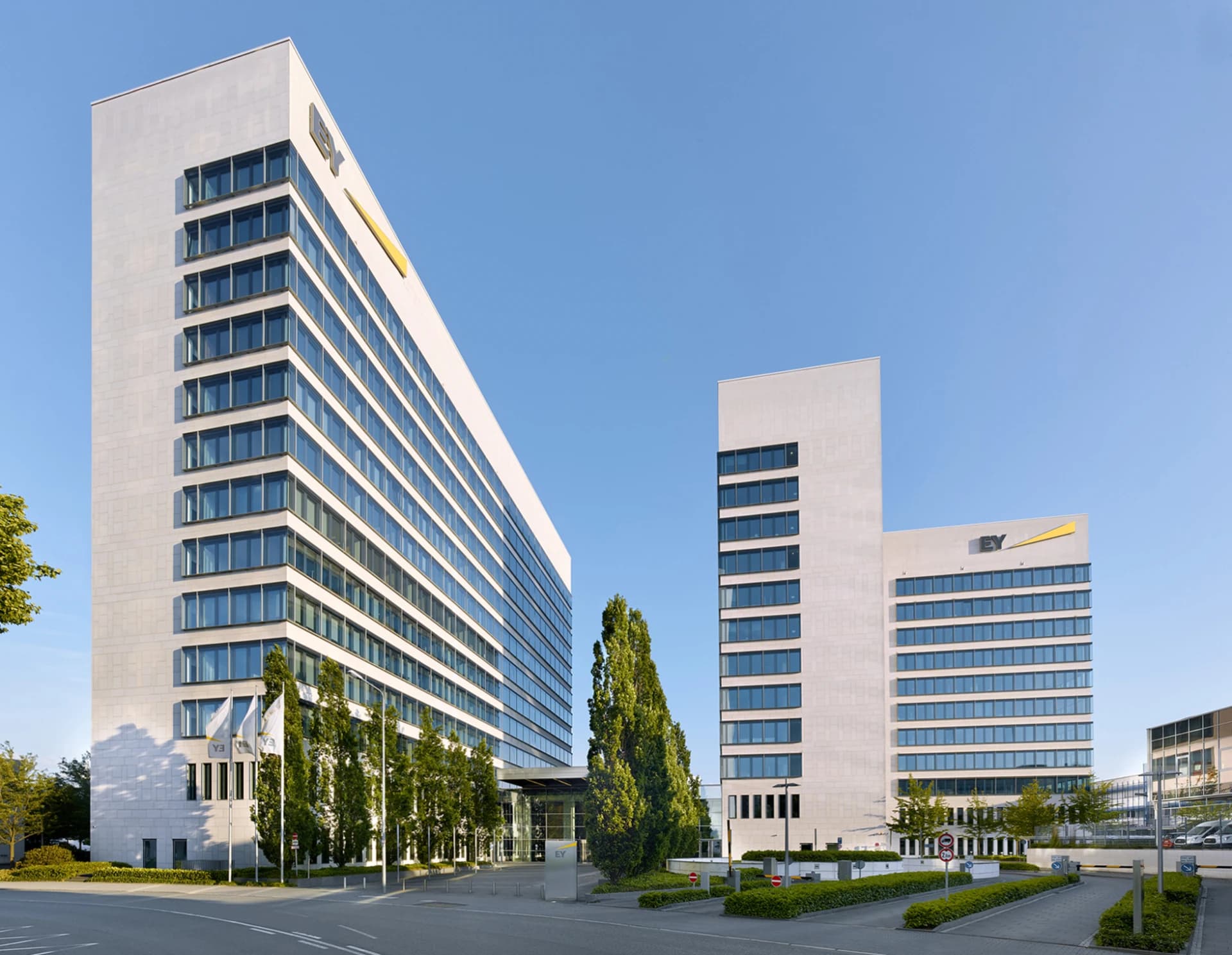 Bürogebäude von Ernst & Young in Eschborn