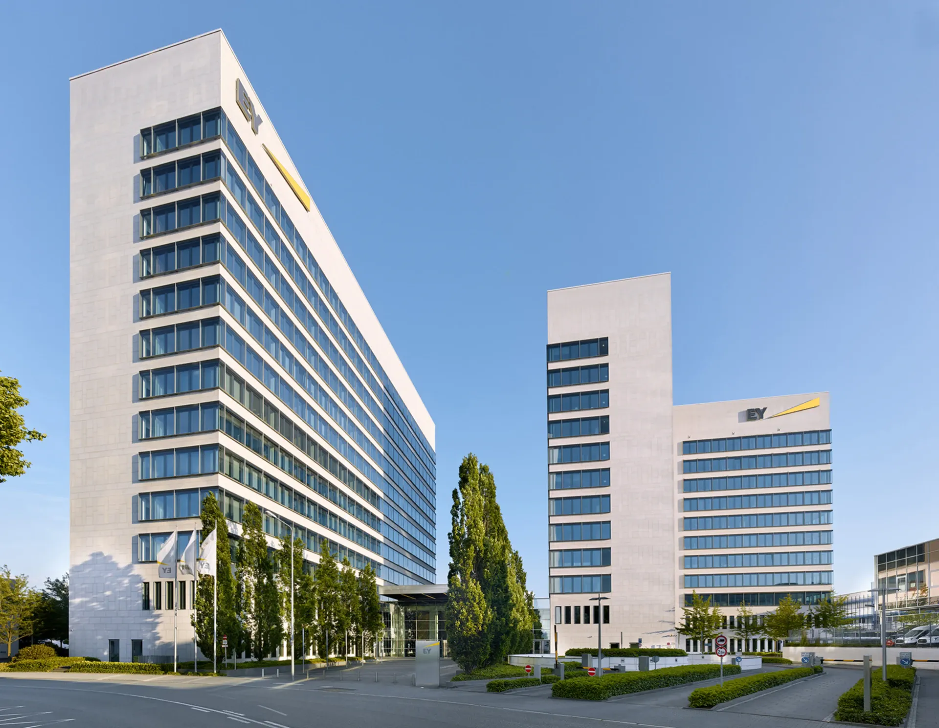 Bürogebäude von Ernst & Young in Eschborn