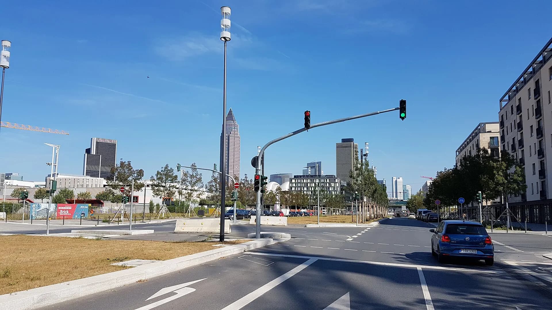Kreuzung an der Europa-Allee im Frankfurter Gallus