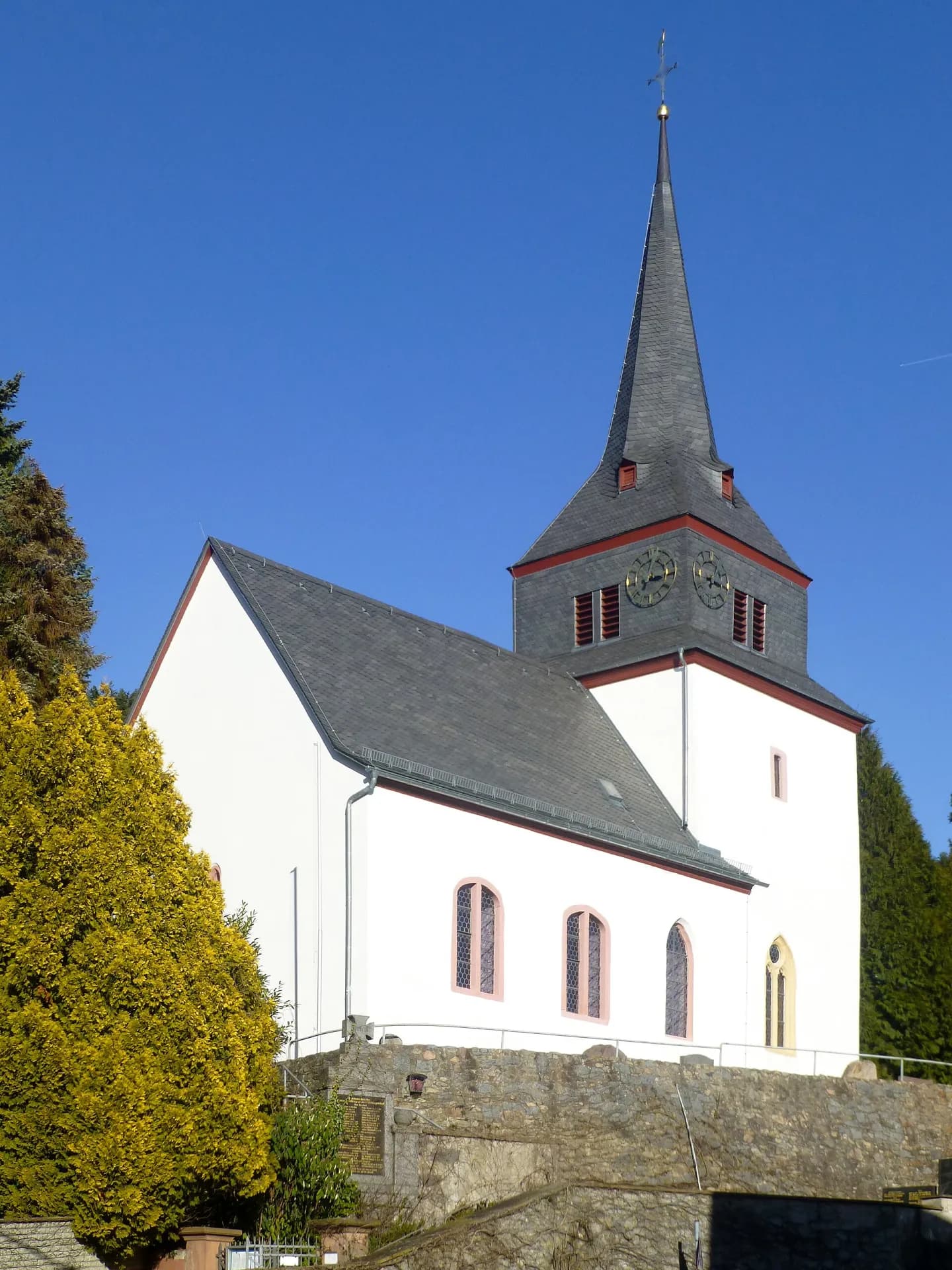Evangelische Kirche im Ortsteil Ober-Beerbach in Seeheim-Jugenheim