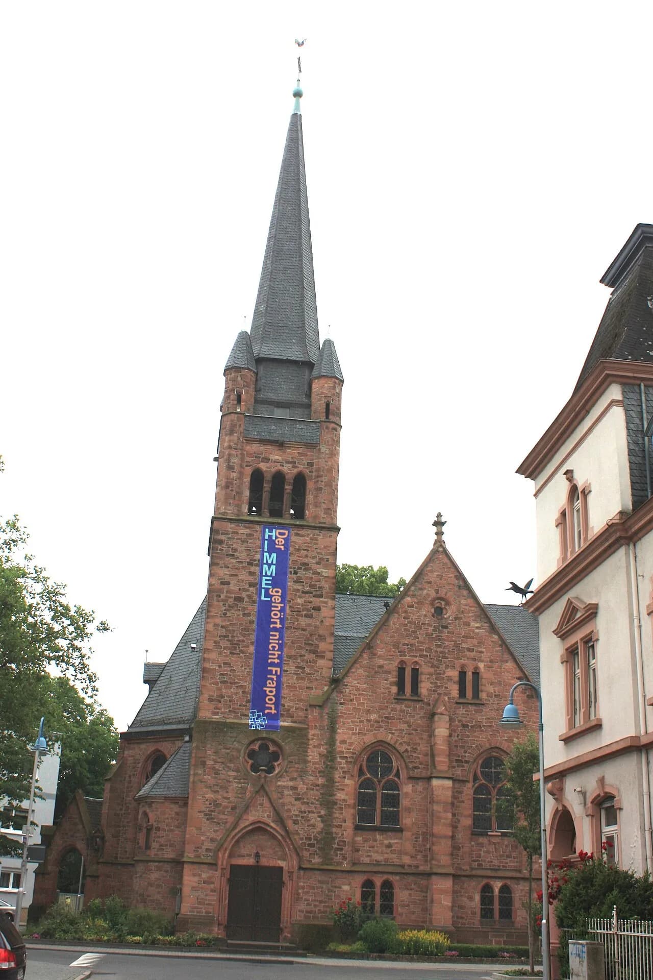 Evangelische Pfarrkirche in der Bahnhofstraße in Flörsheim am Main