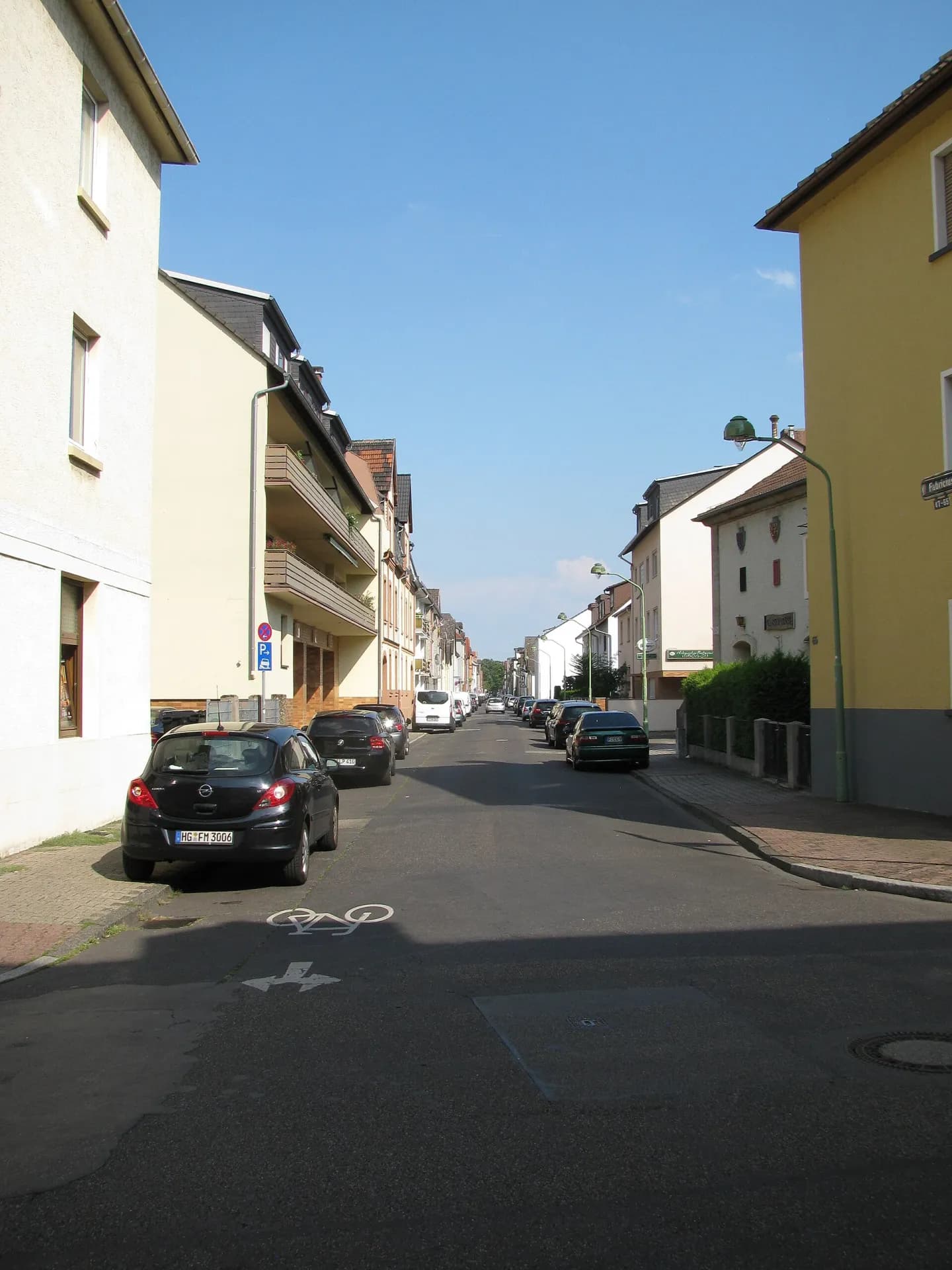 Straßenzug in der Fabriciusstraße in Frankfurt Griesheim