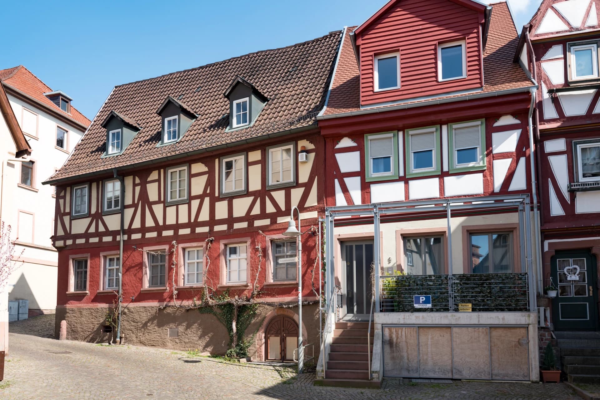 Fachwerkhäuser an der Kirchstraße in Klingenberg am Main
