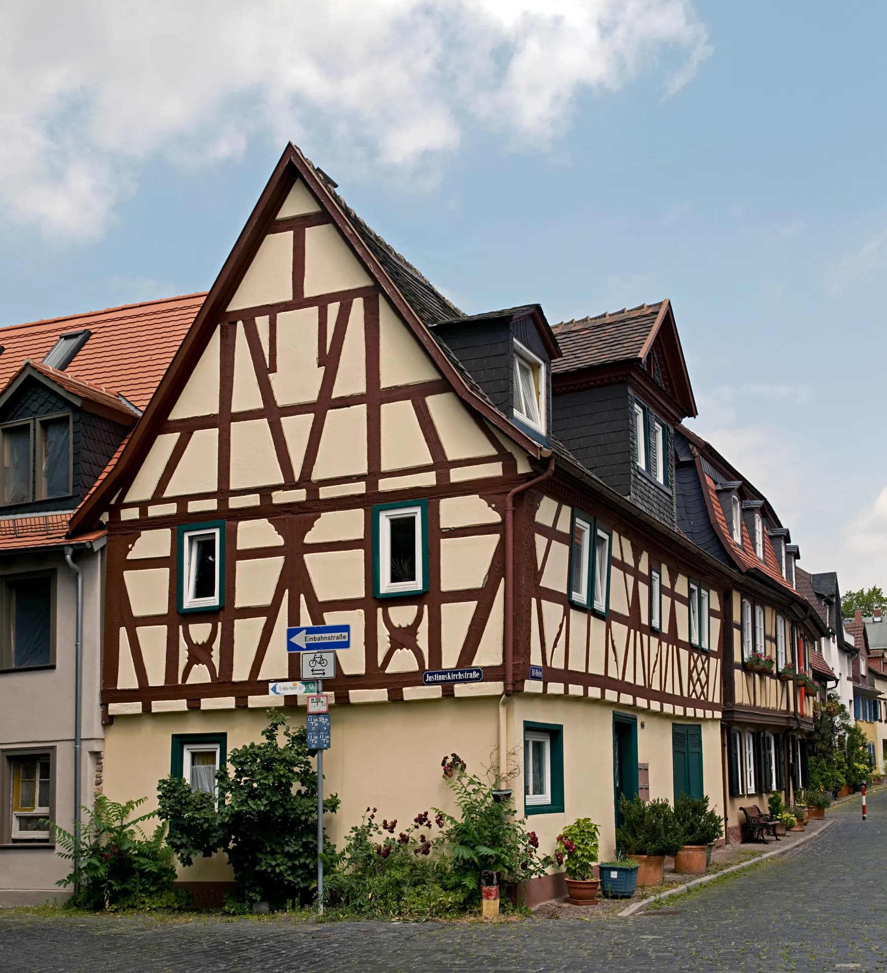 Fachwerkhaus an der Straße Alt-Höchst in Frankfurt Höchst