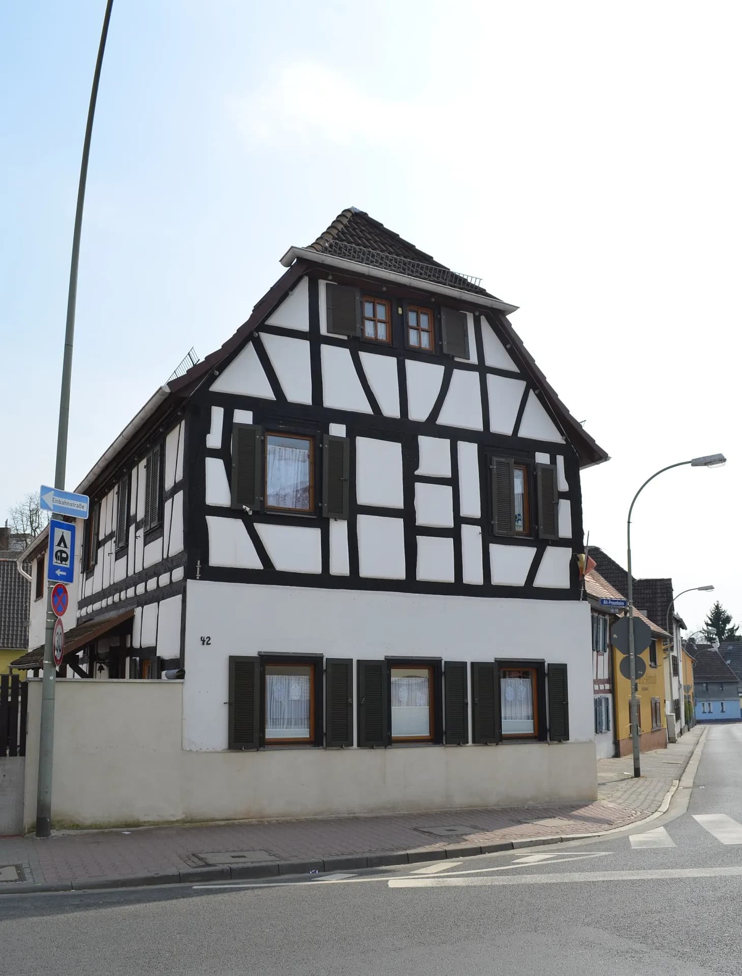 Fachwerkhaus Alt-Praunheim 42 in Frankfurt Praunheim