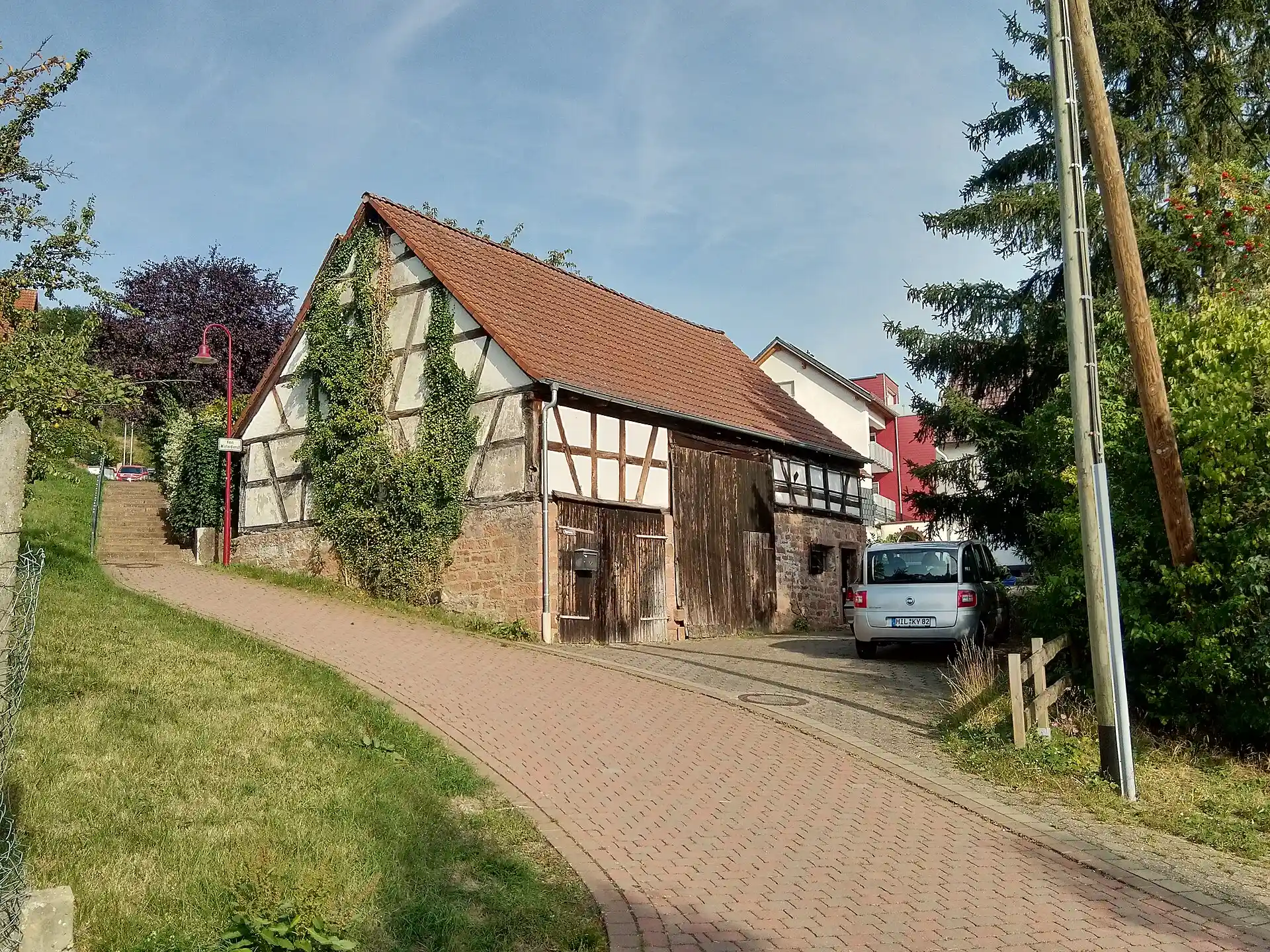 Fachwerkhaus am Hang im Ortsteil Volkersbrunn in Leidersbach