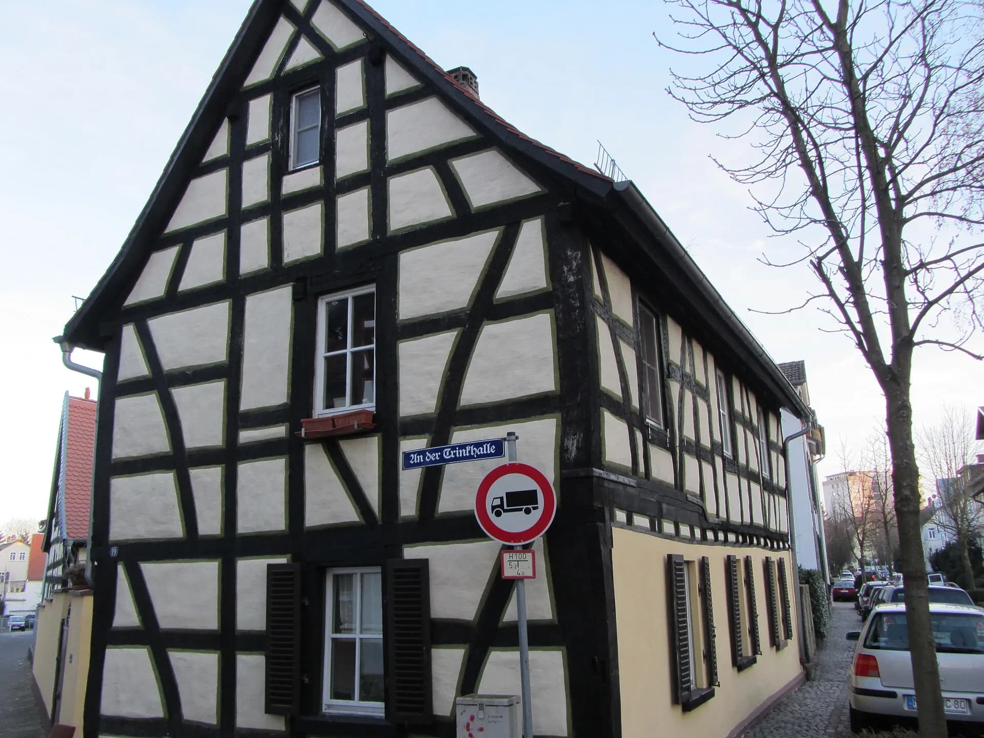 Schwarz-weißes Fachwerkhaus An der Trinkhalle in Bad Soden am Taunus
